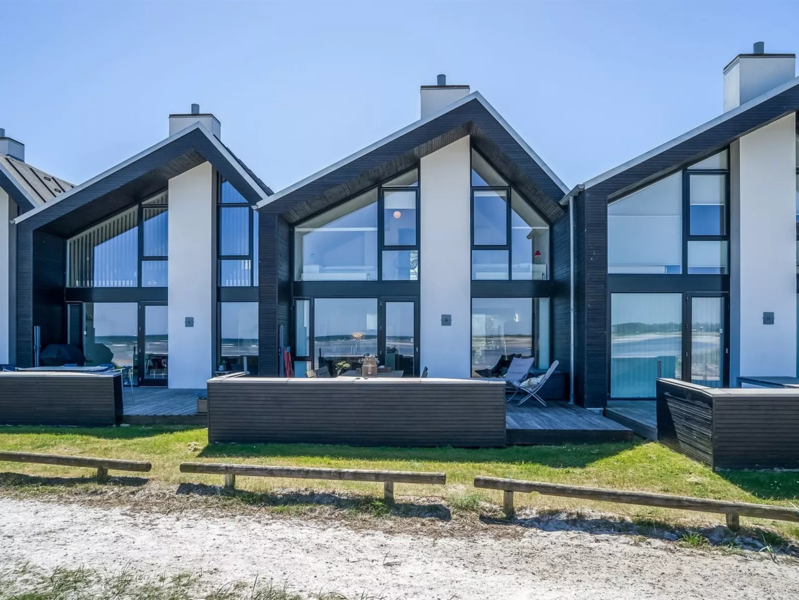 "Eleanore" - 25m from the sea-Buiten