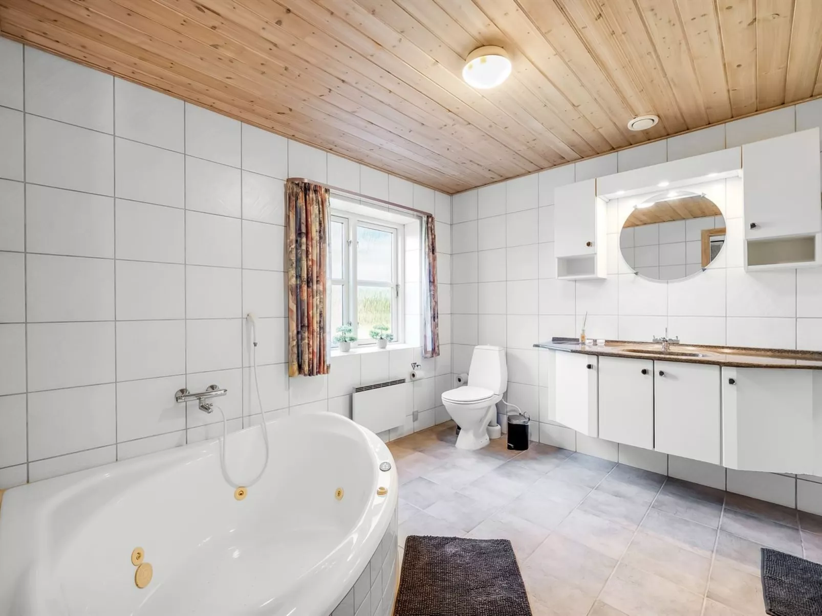 "Marlise" - 2.5km from the sea-Binnen