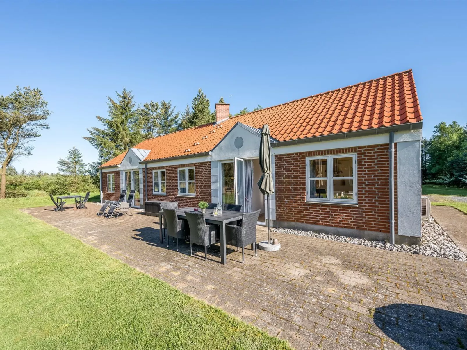 "Marlise" - 2.5km from the sea-Binnen