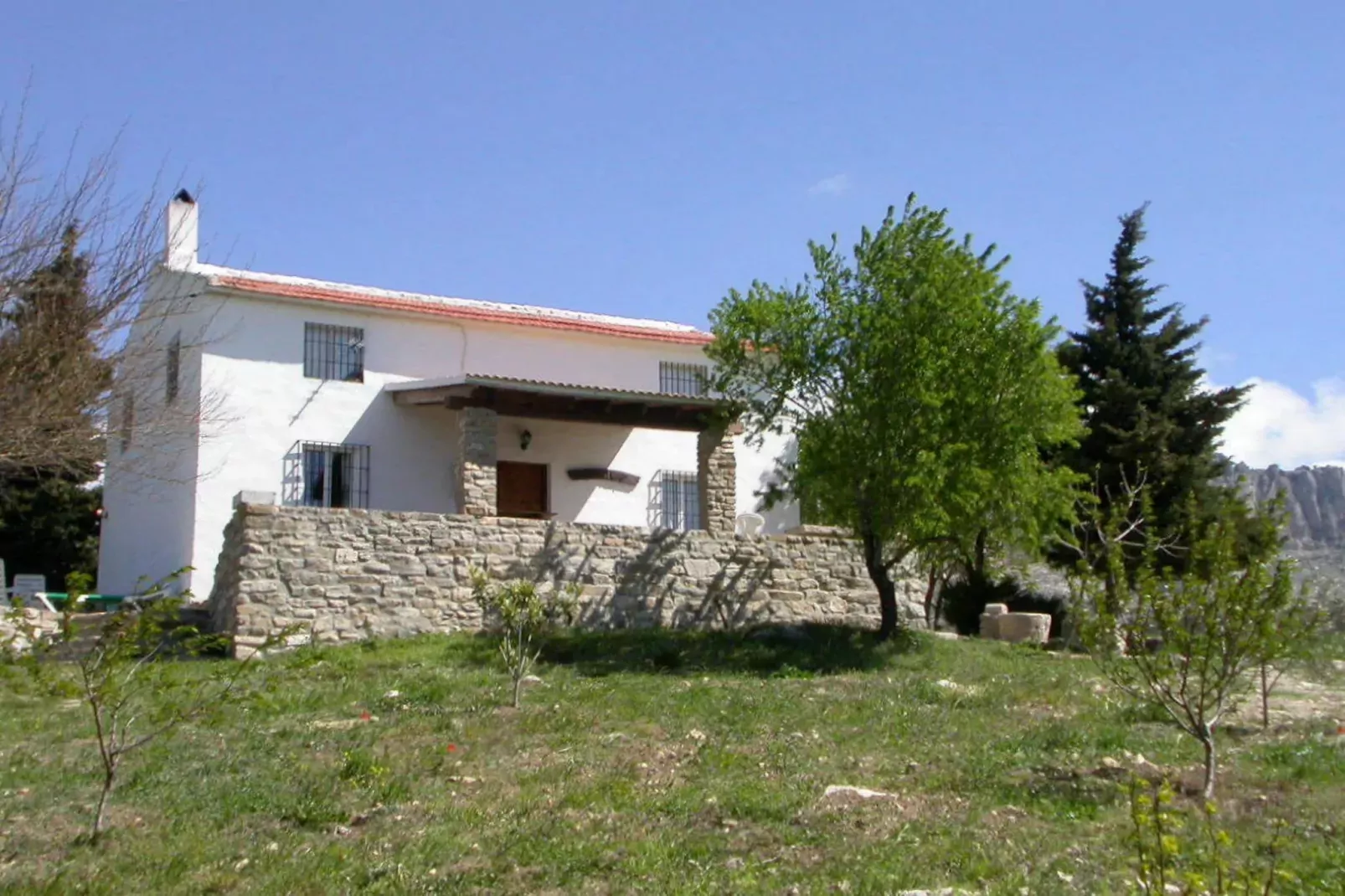 Casa de la Monja-Buitenkant zomer