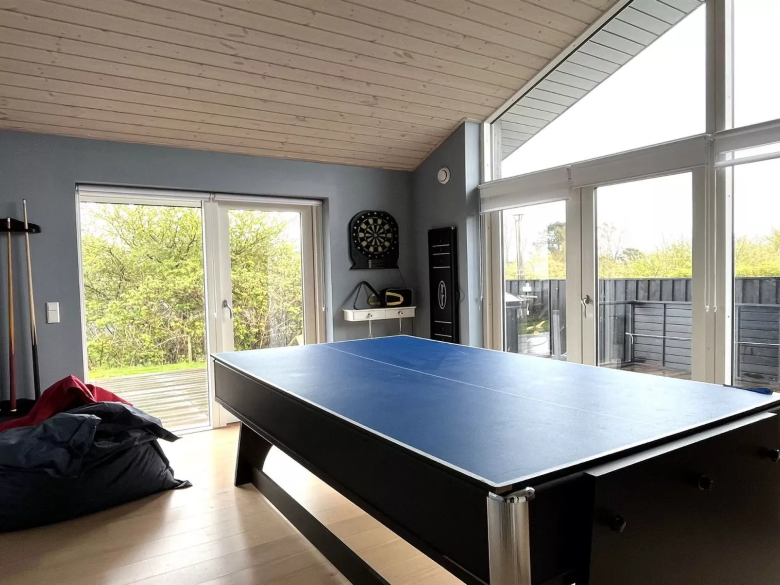 "Tuulikki" - 100m from the sea-Binnen