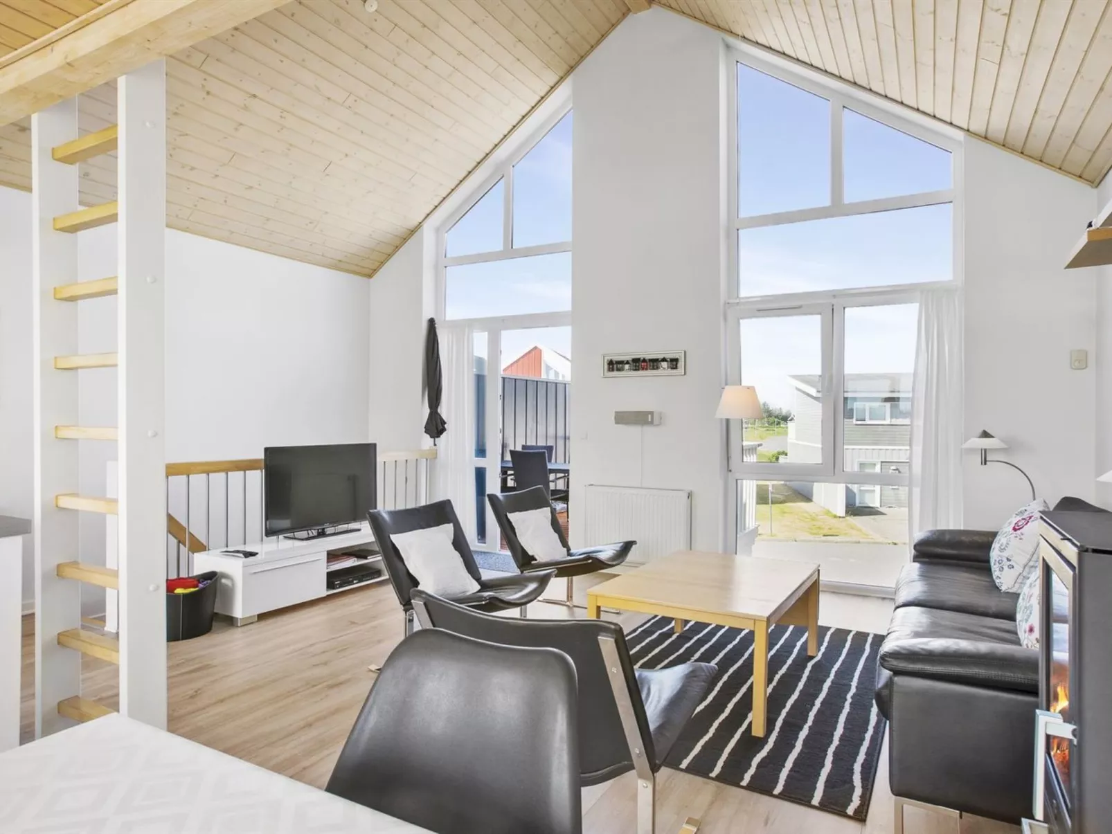 "Heraldina" - 700m from the sea-Binnen