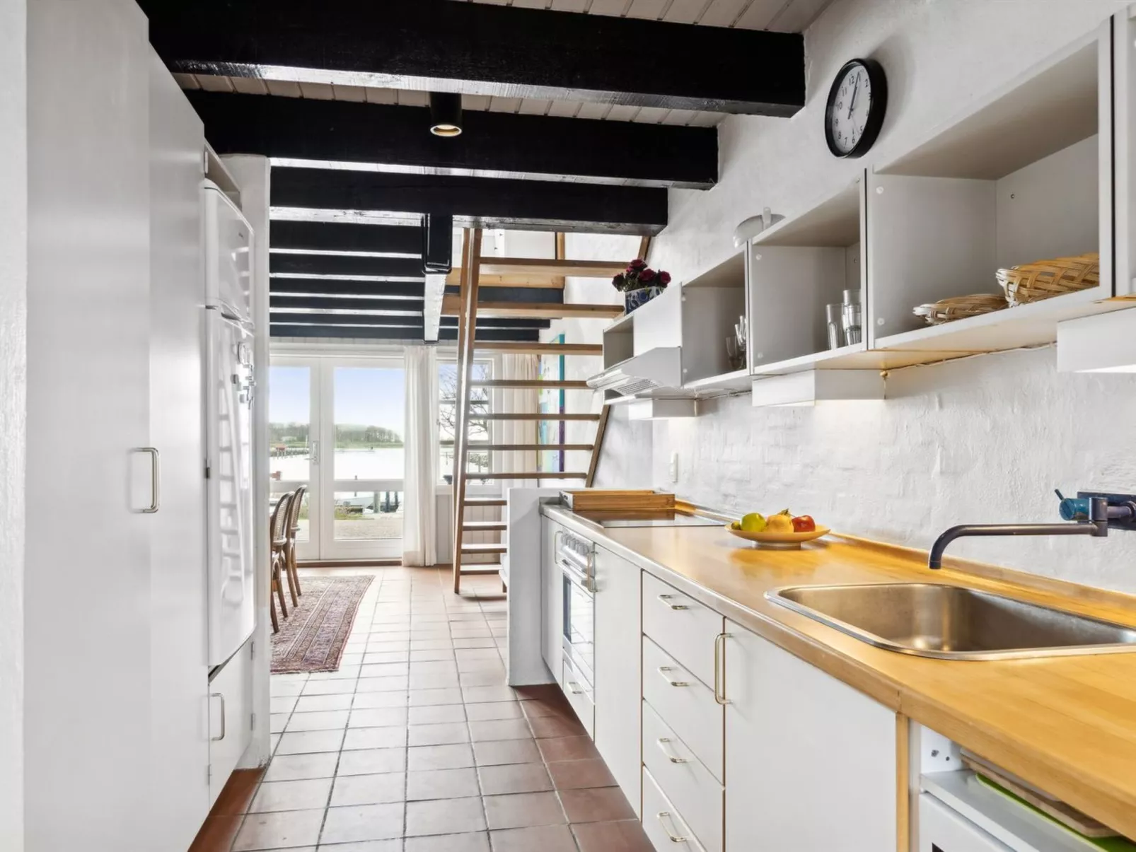 "Ethly" - 10m from the sea-Buiten