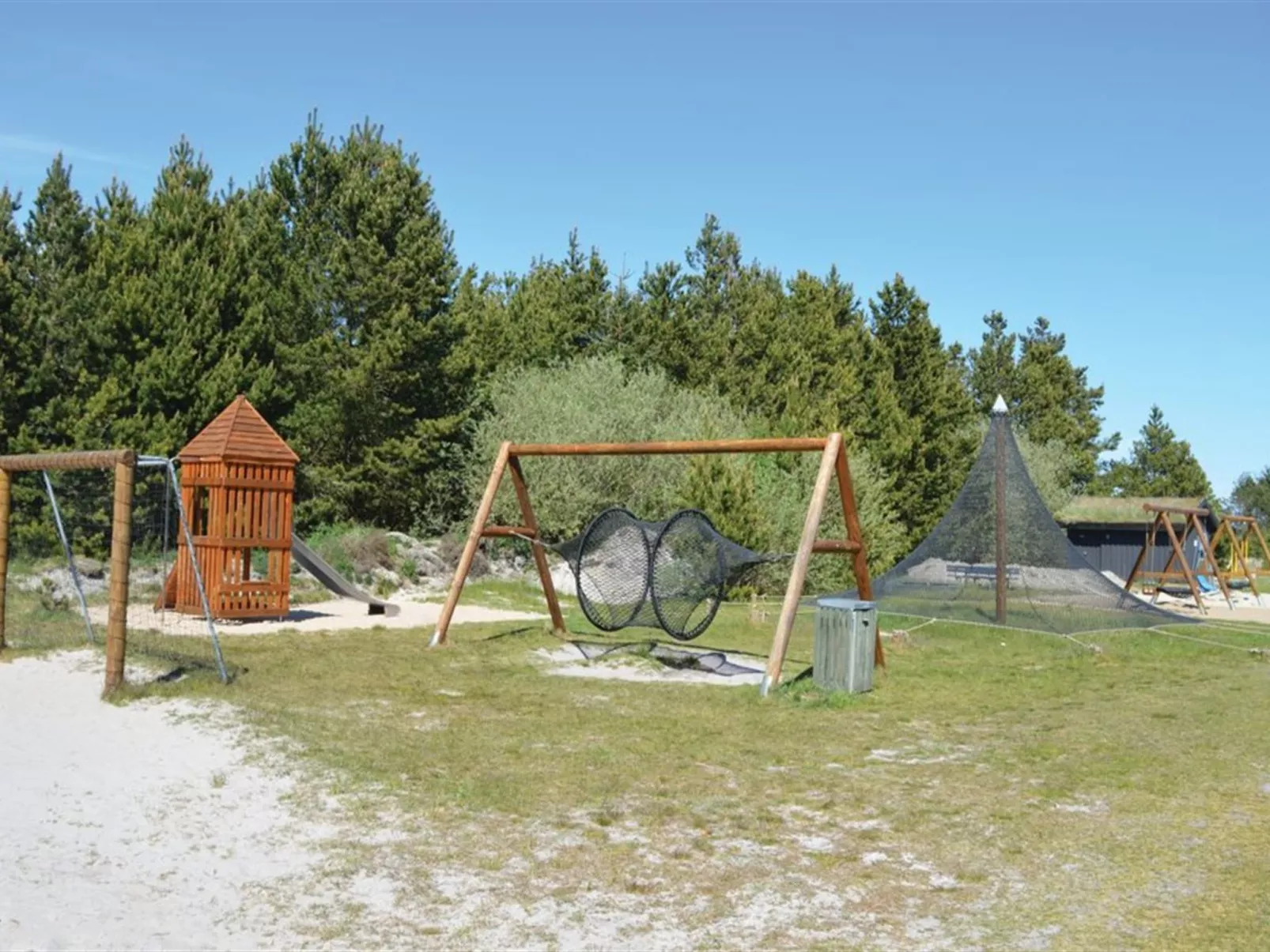 "Frithbjorn" - 900m from the sea-Buiten