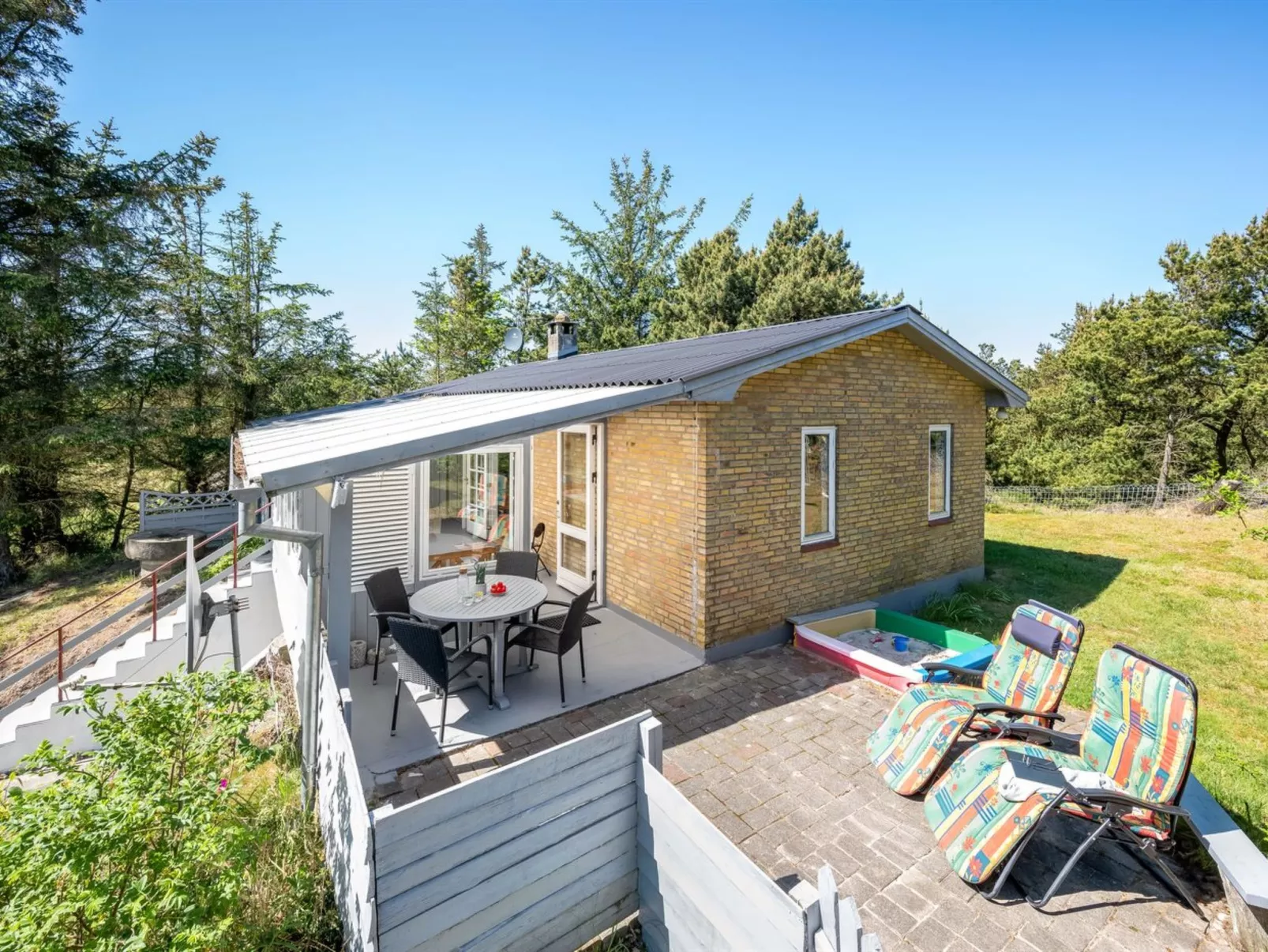 "Jonnhild" - 700m from the sea-Buiten