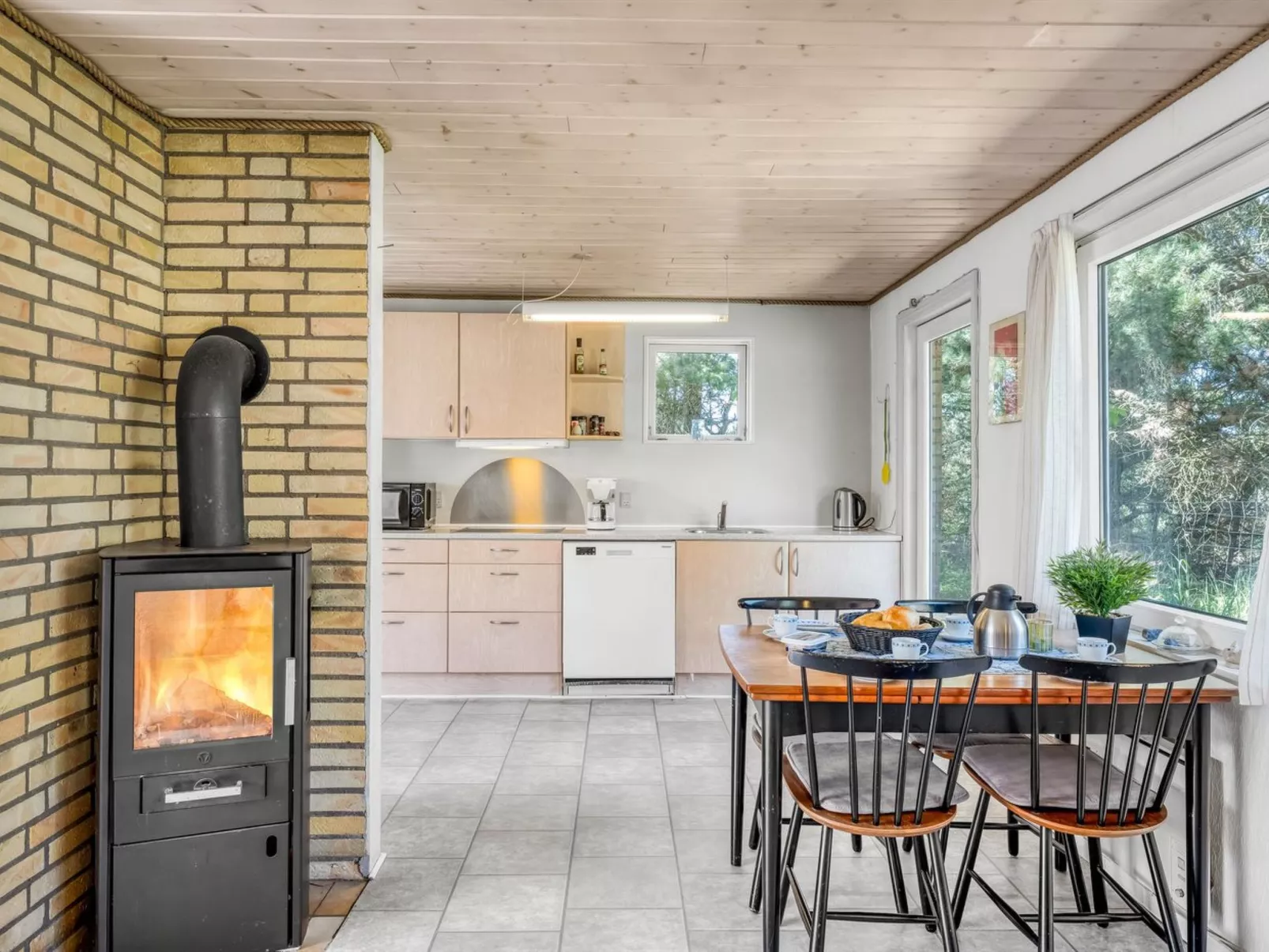 "Jonnhild" - 700m from the sea-Binnen