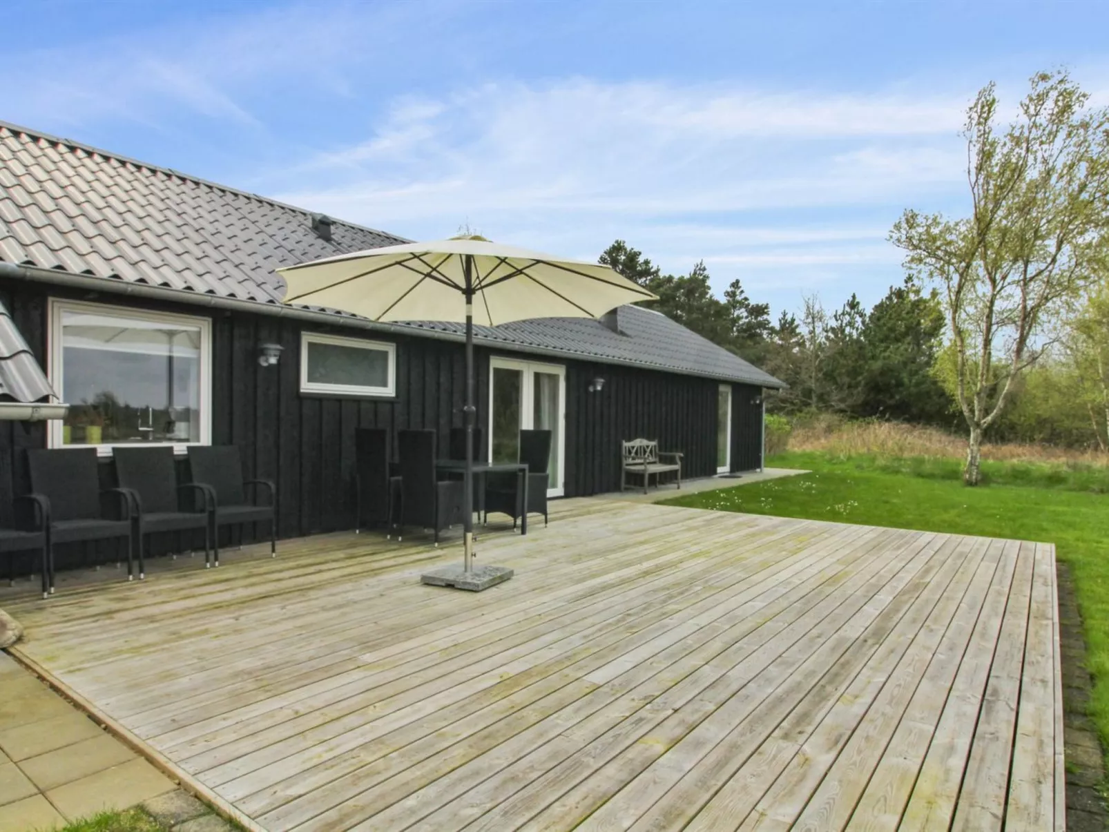 "Golubinka" - 2.5km from the sea-Buiten