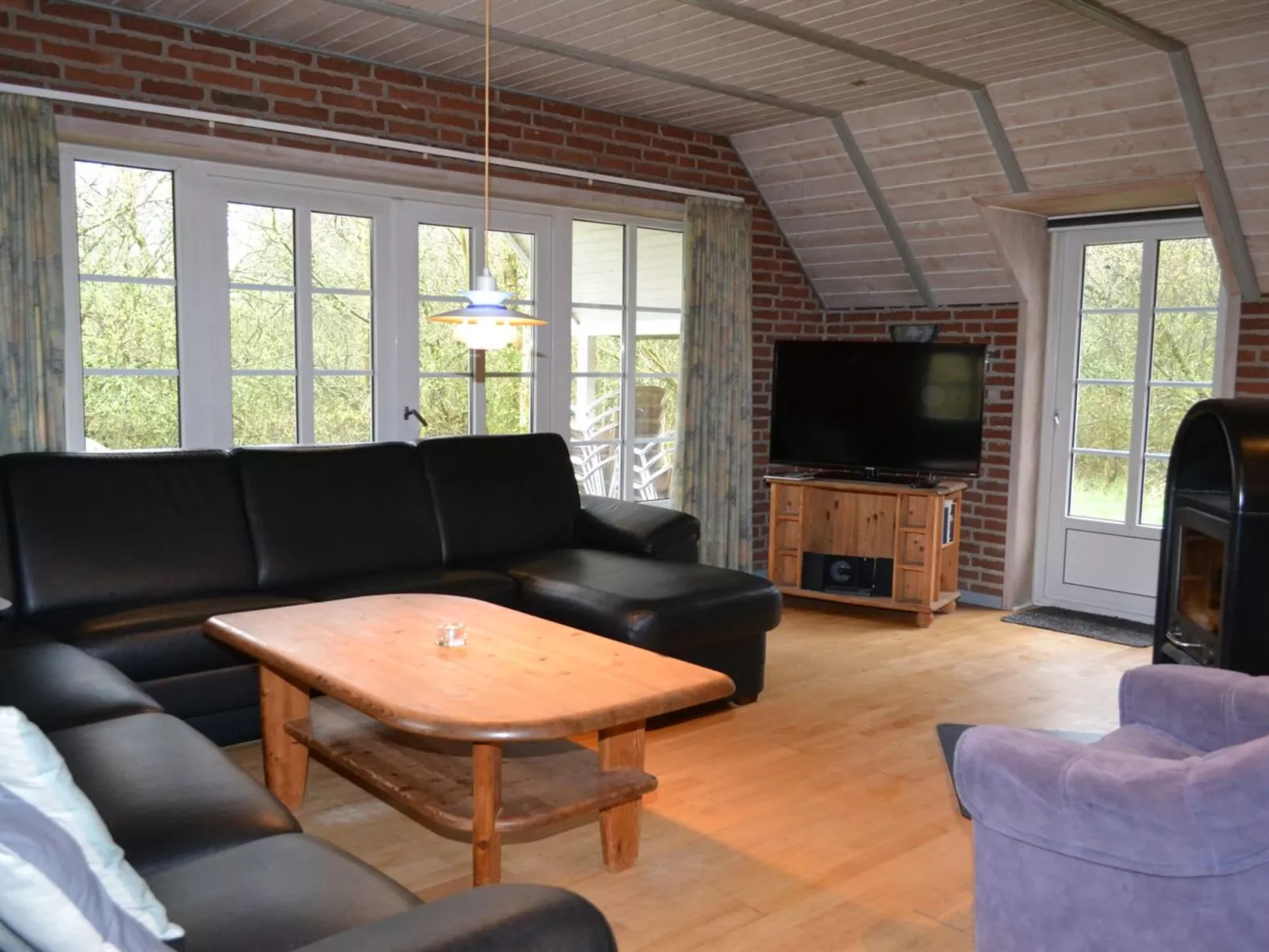 "Ejvi" - 4km from the sea-Binnen