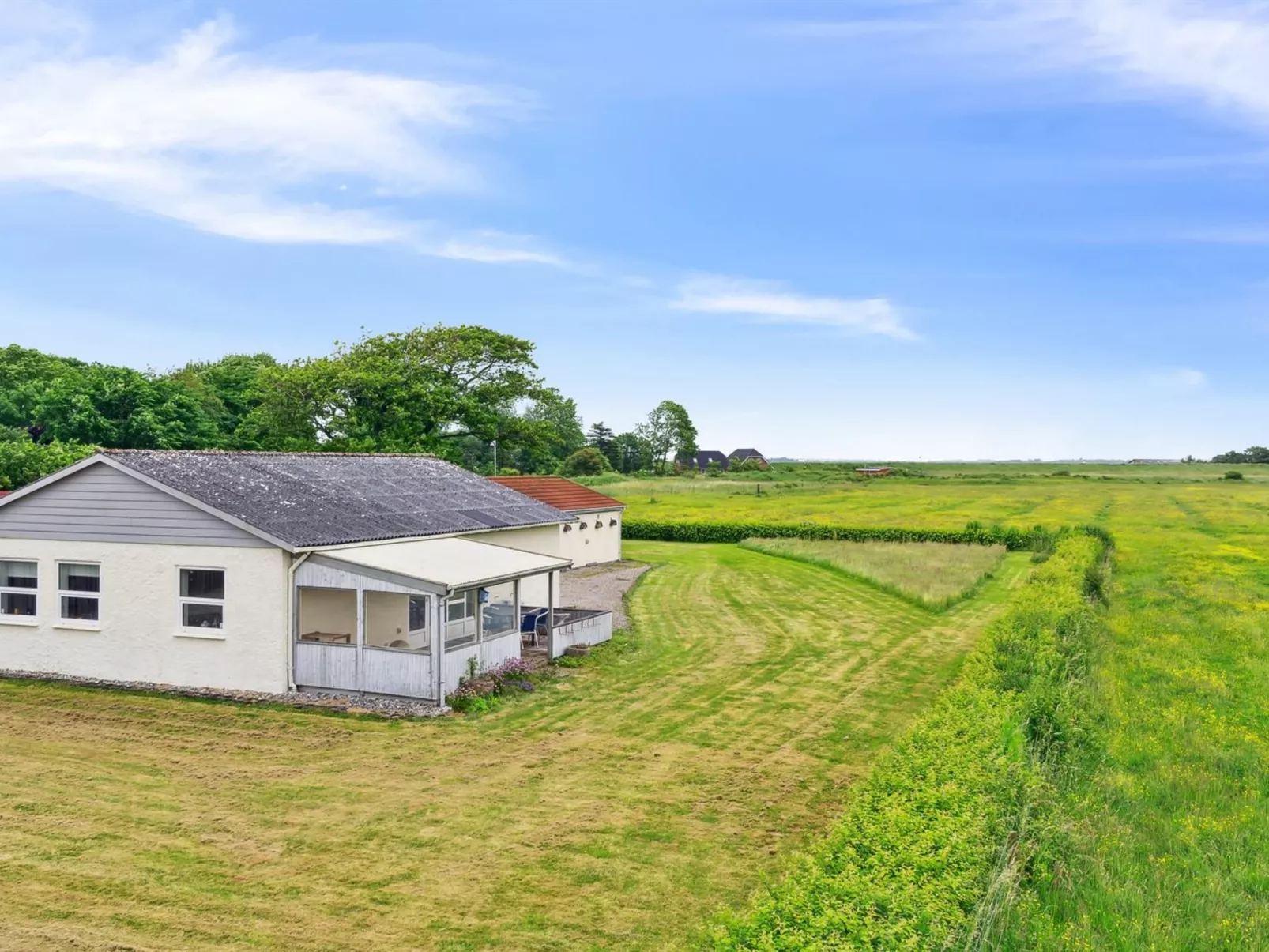 "Janin" - 400m from the sea-Buiten