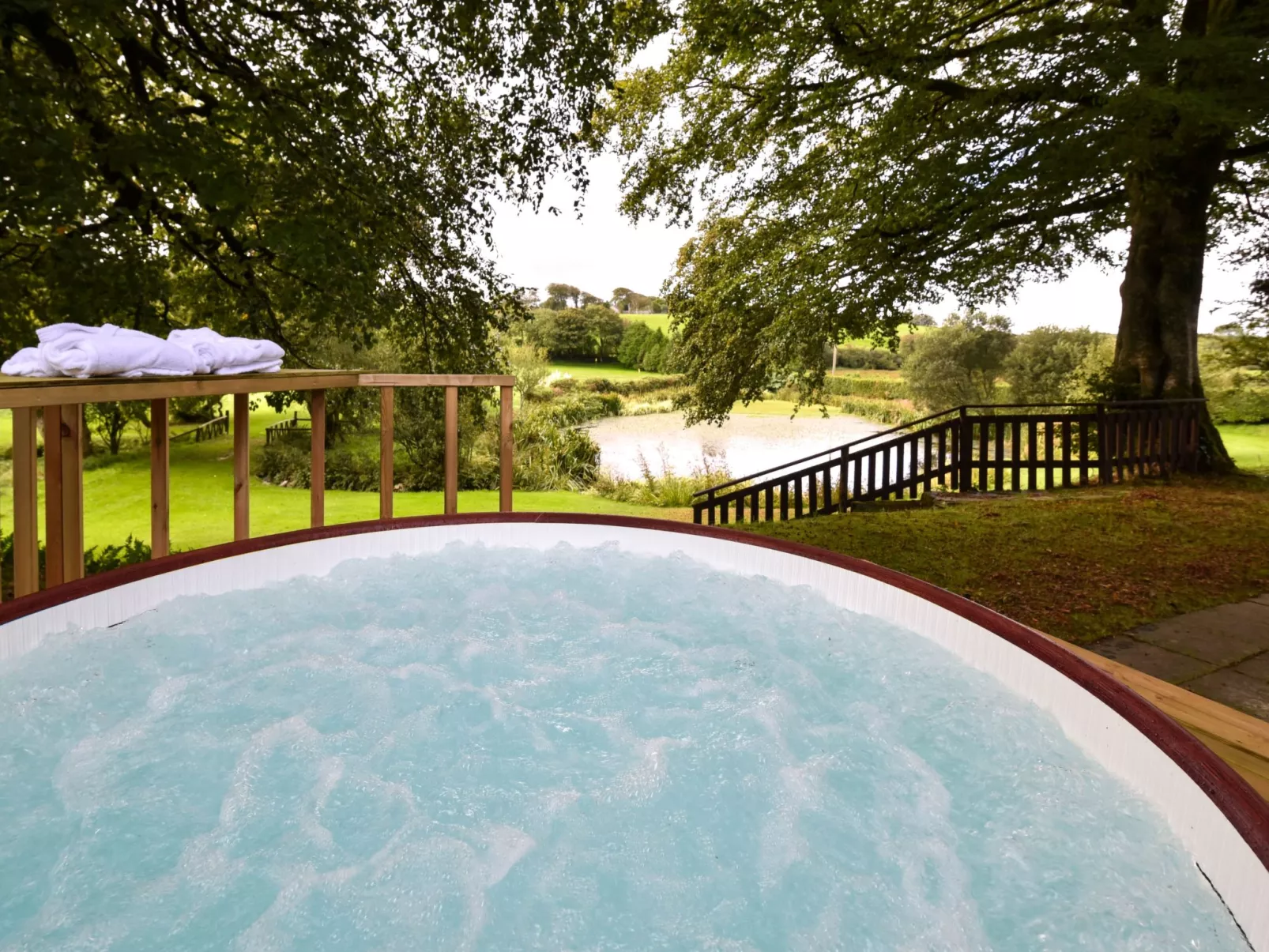 Brookview Lodge 3-Buiten