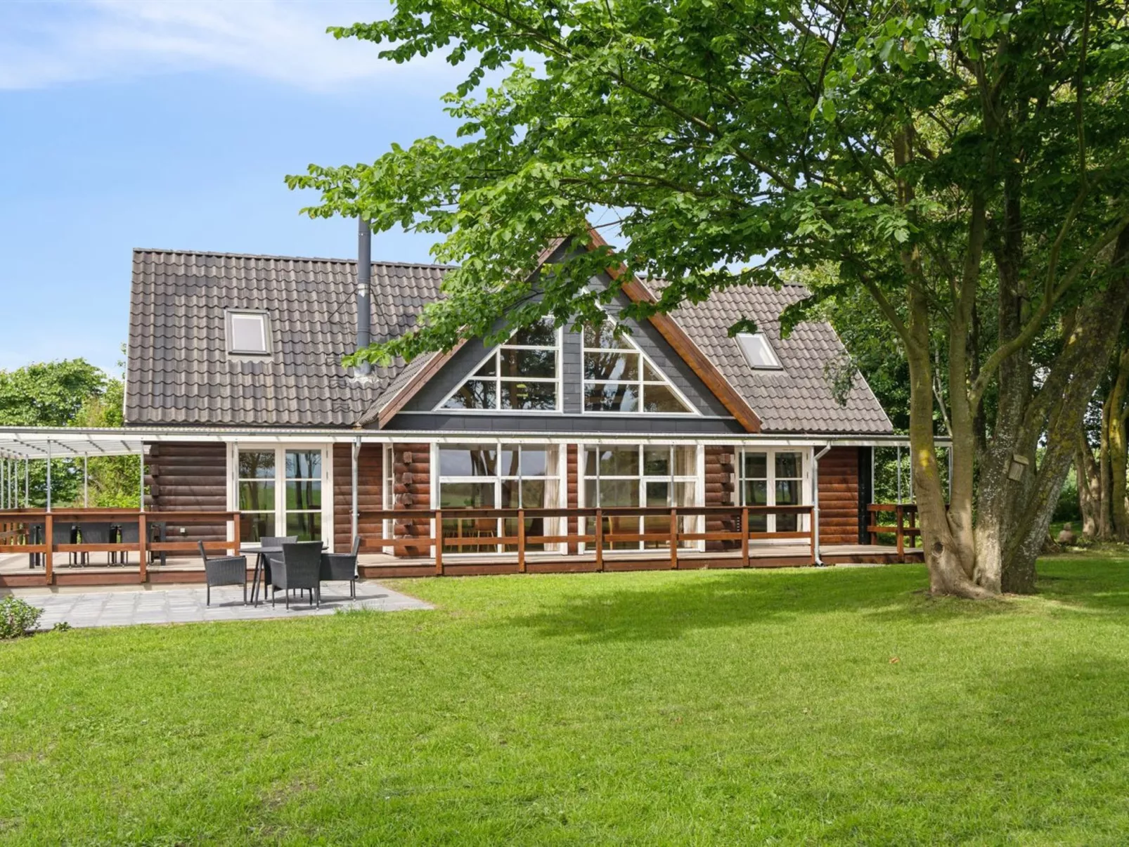 "Månviva" - 150m to the inlet-Buiten