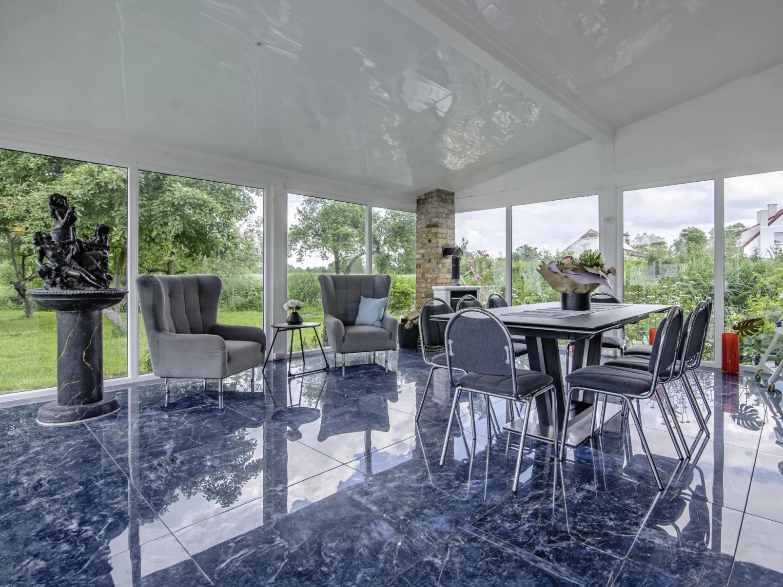 Country House Premium