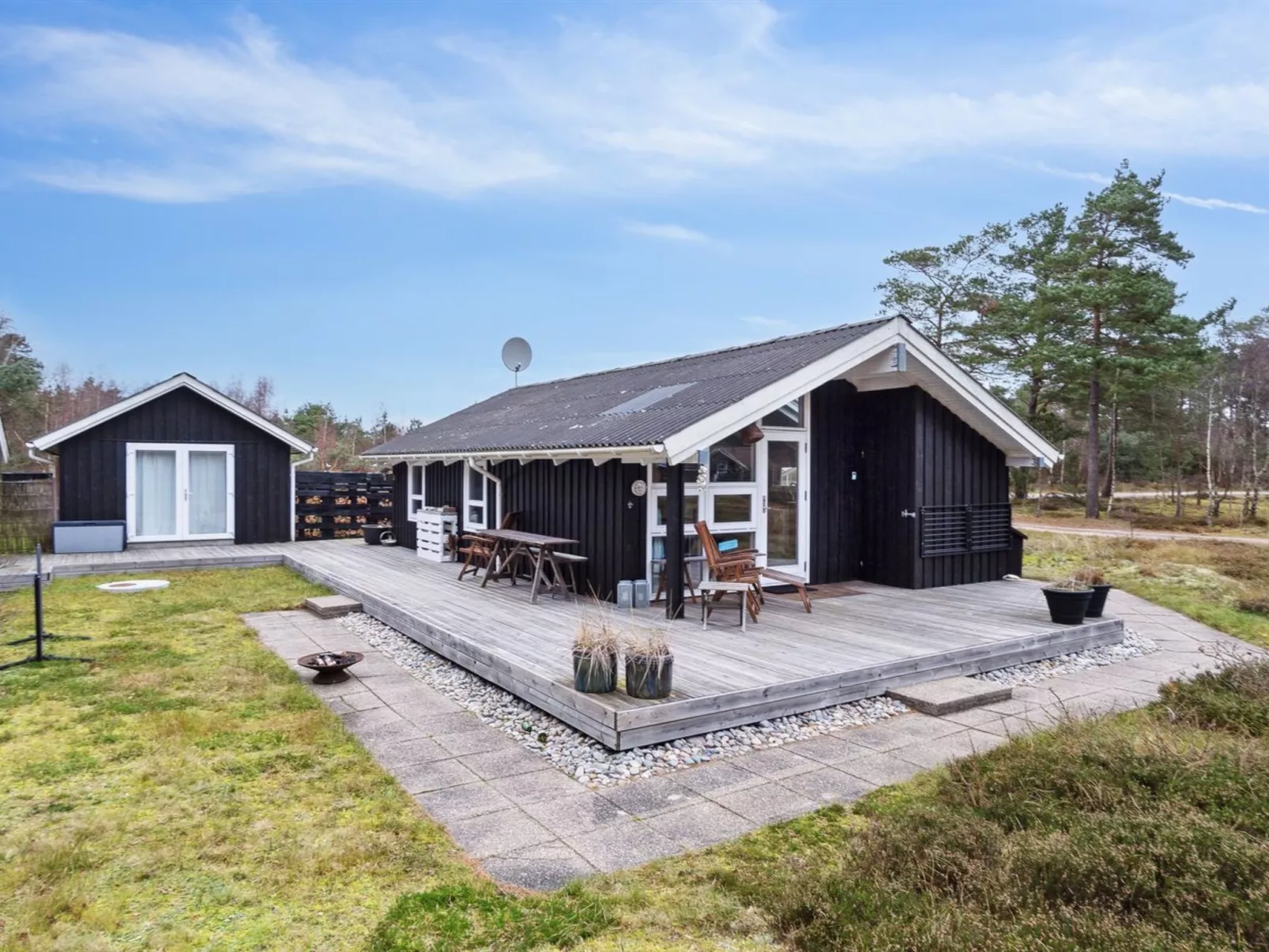 "Pauliina" - 500m from the sea