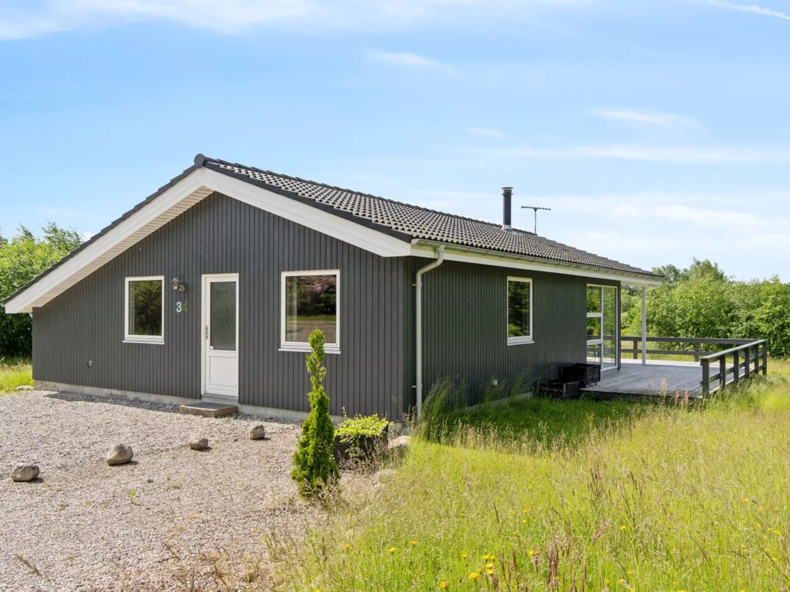 "Joar" - 6.5km from the sea-Buiten