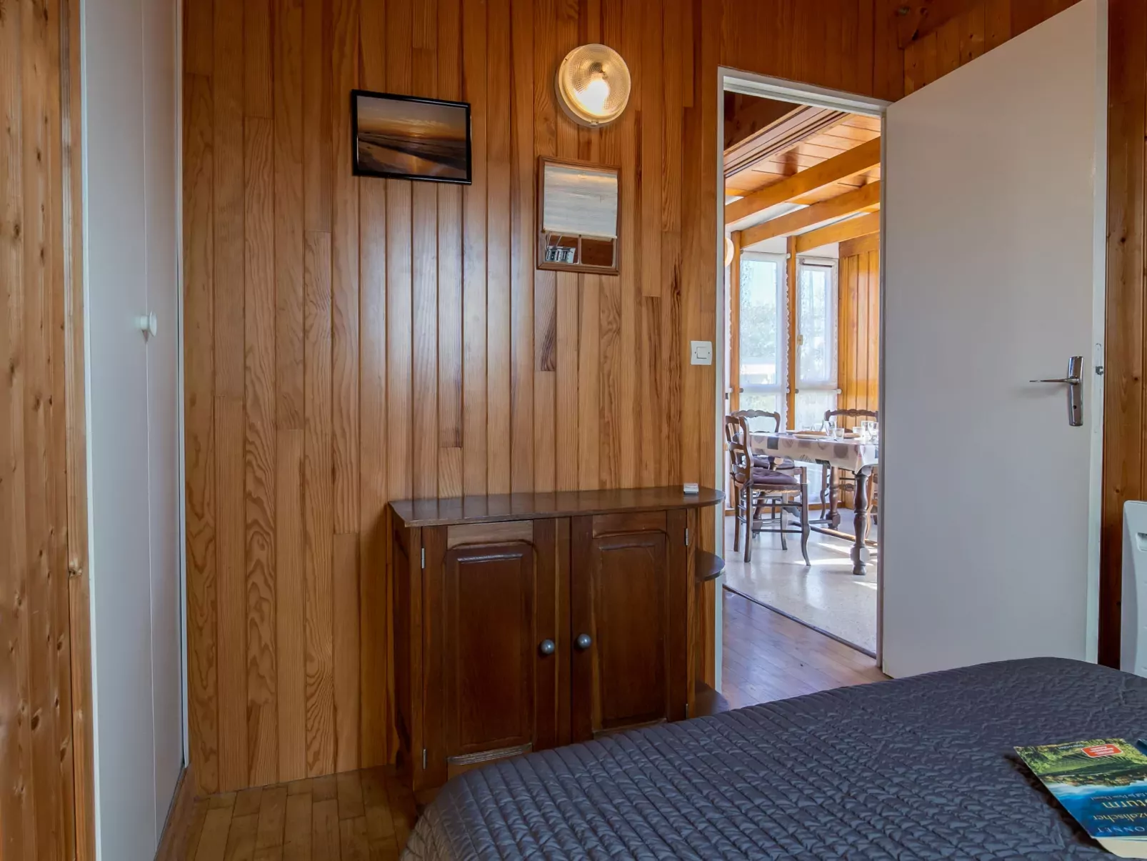 Petit Chalet à la Plage-Binnen