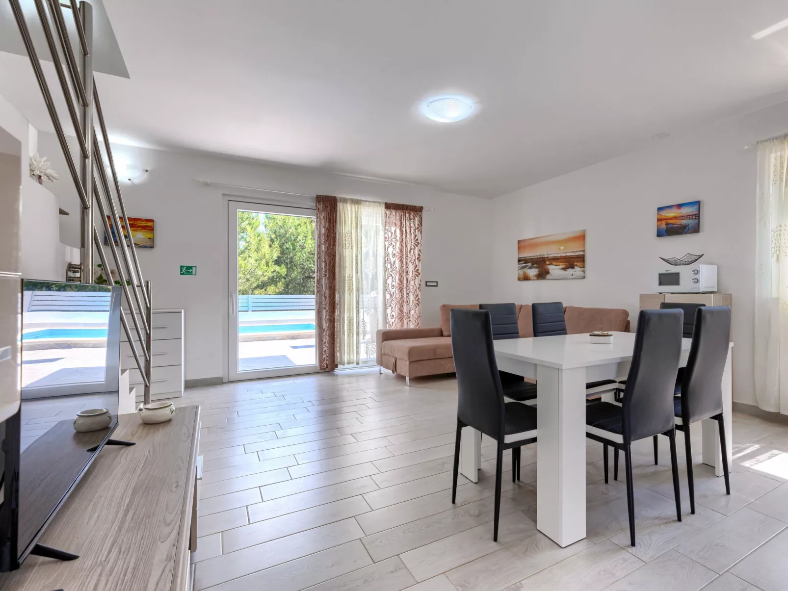 Villa Oli/B-Binnen