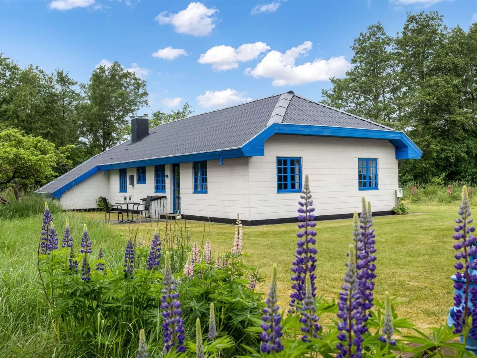 "Ema" - 5km from the sea-Buiten