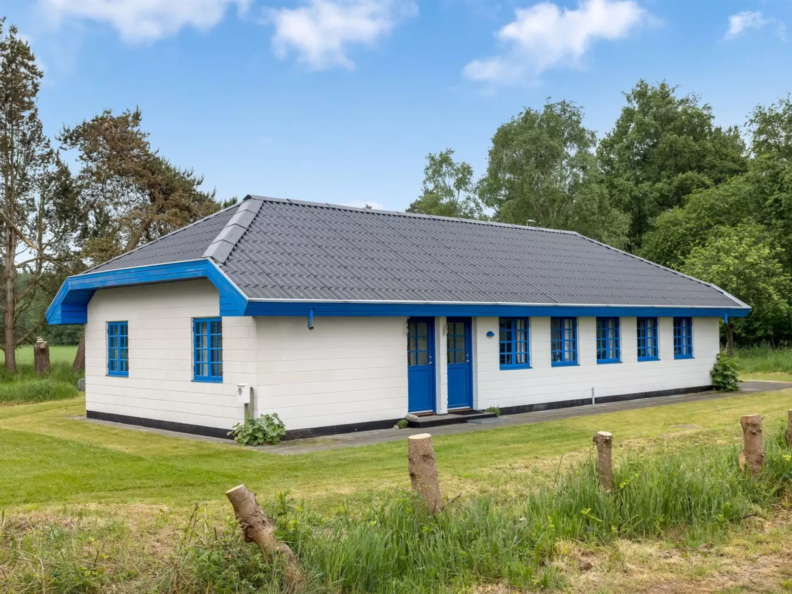 "Ema" - 5km from the sea-Buiten