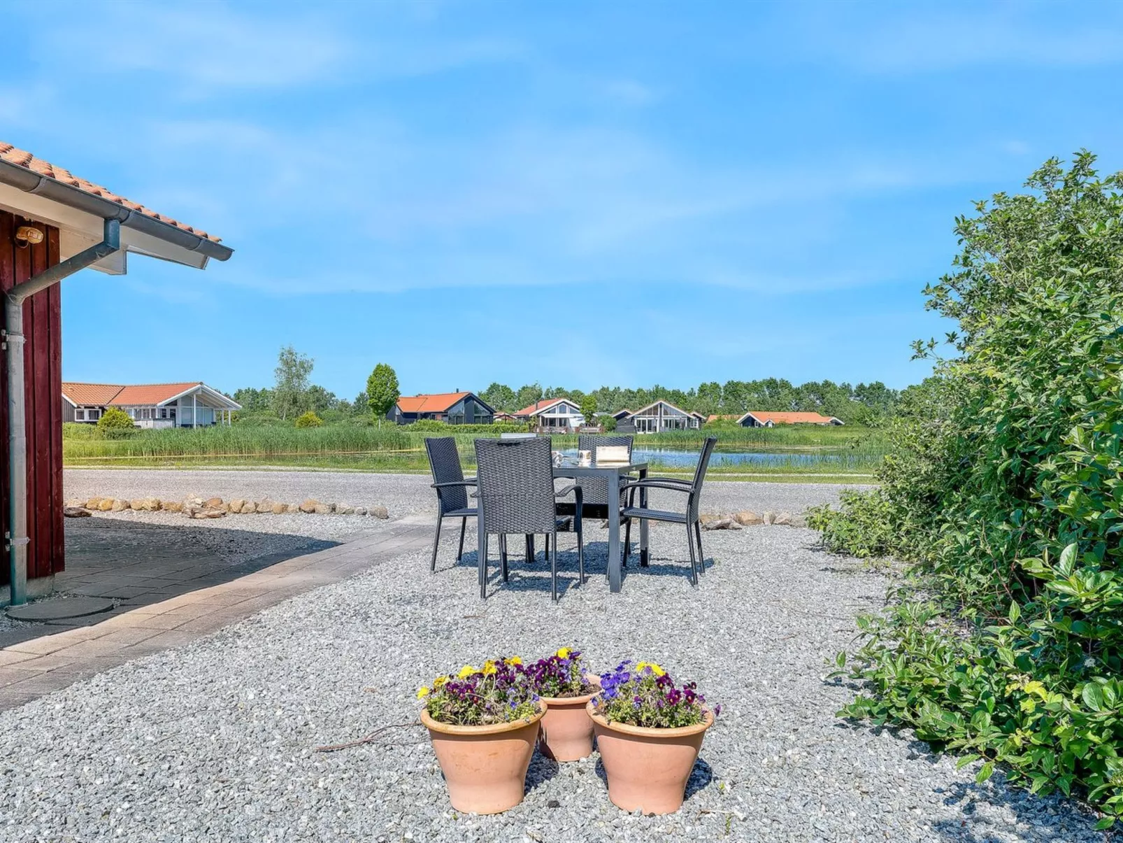 "Yalene" - 1.2km from the sea-Binnen