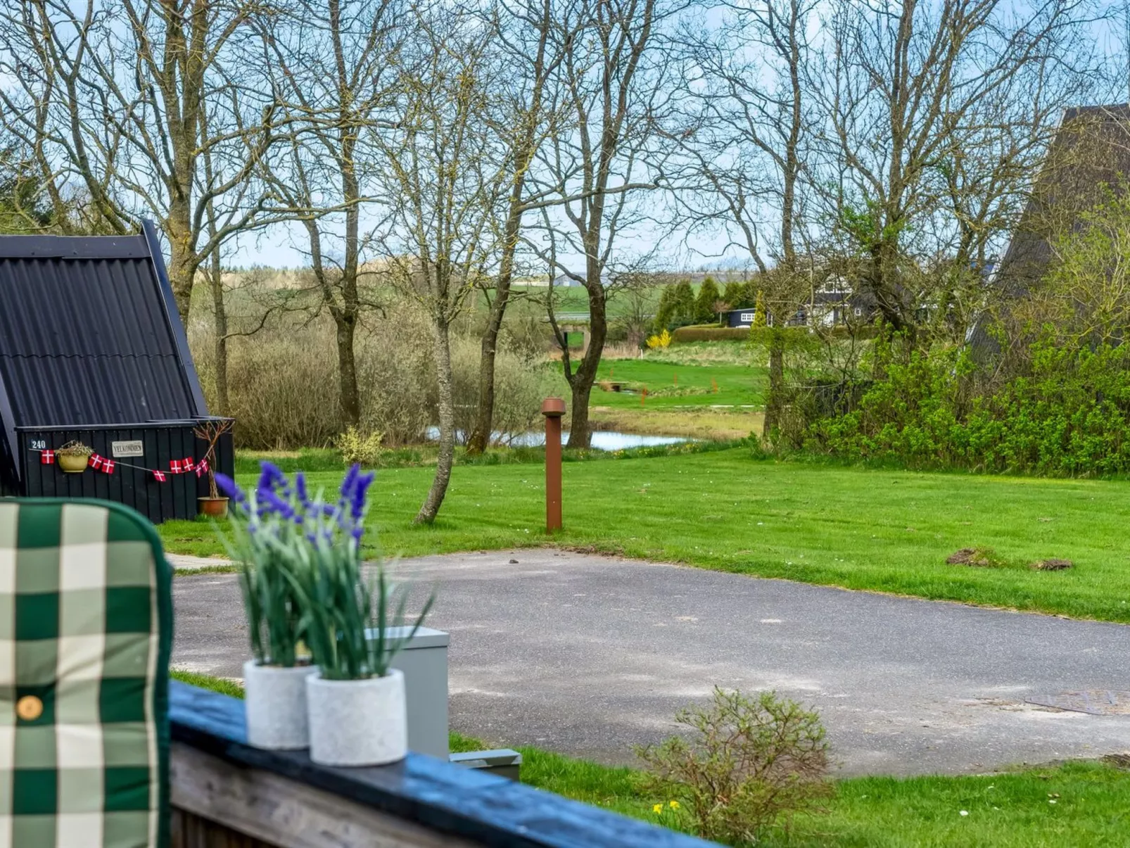 "Erly" - 18km to the inlet-Buiten