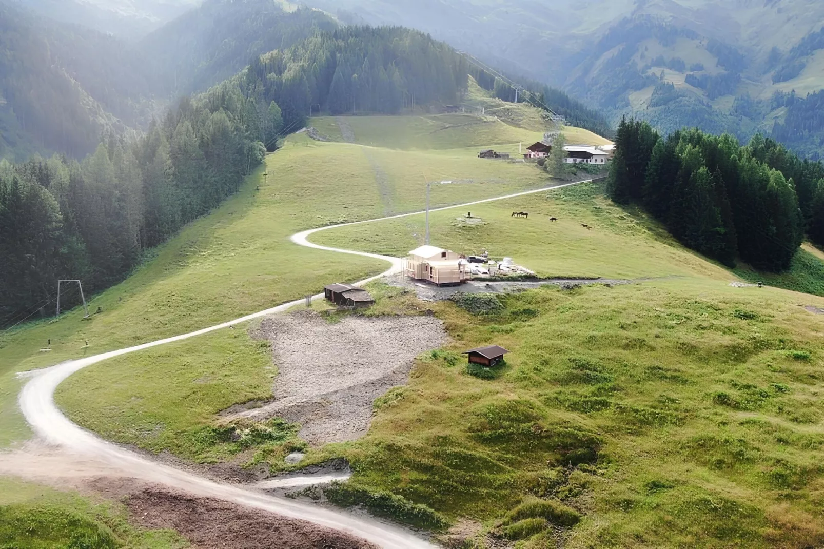Lipphütte-Buitenkant zomer