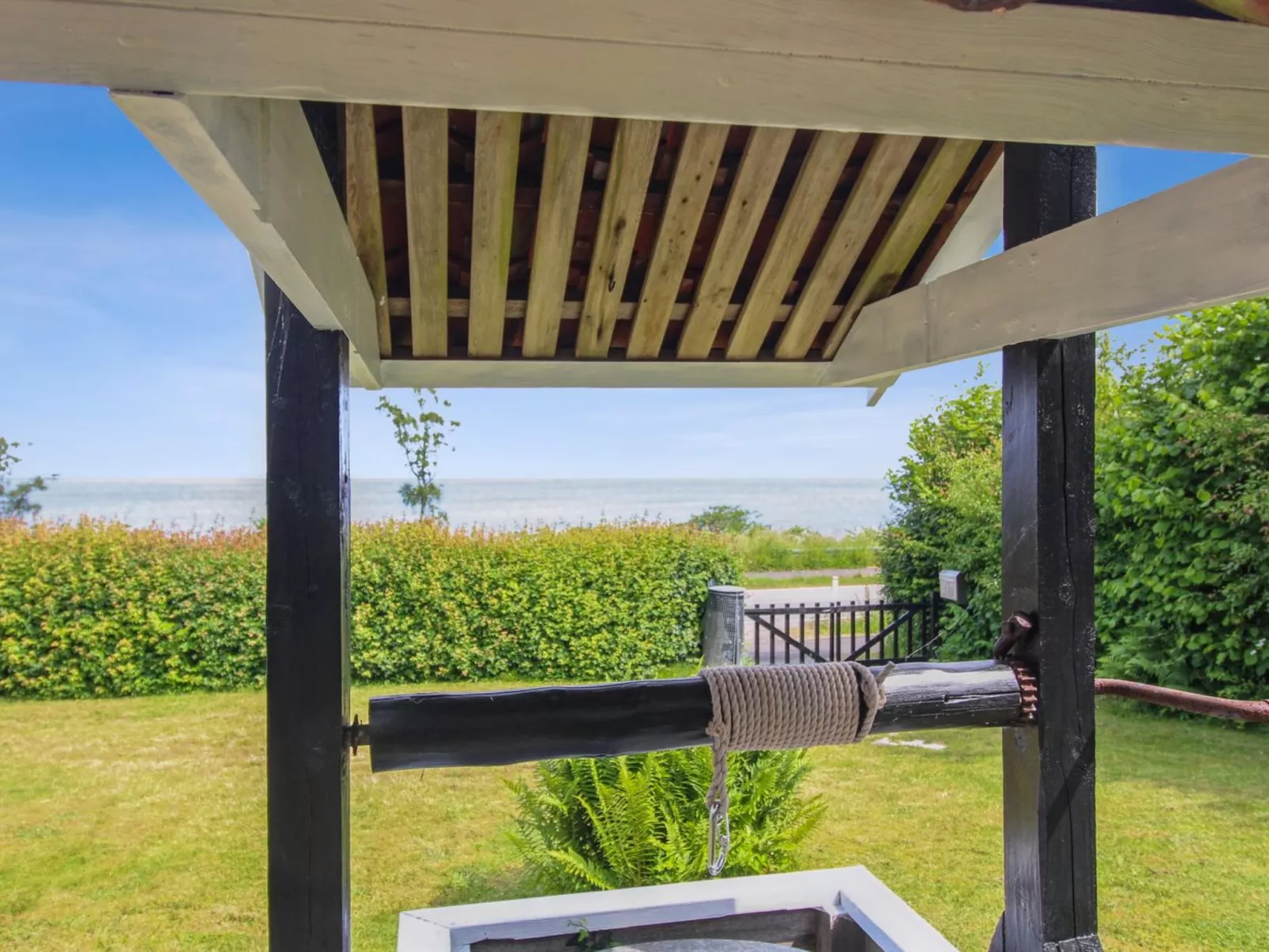 "Fabine" - 50m from the sea-Buiten