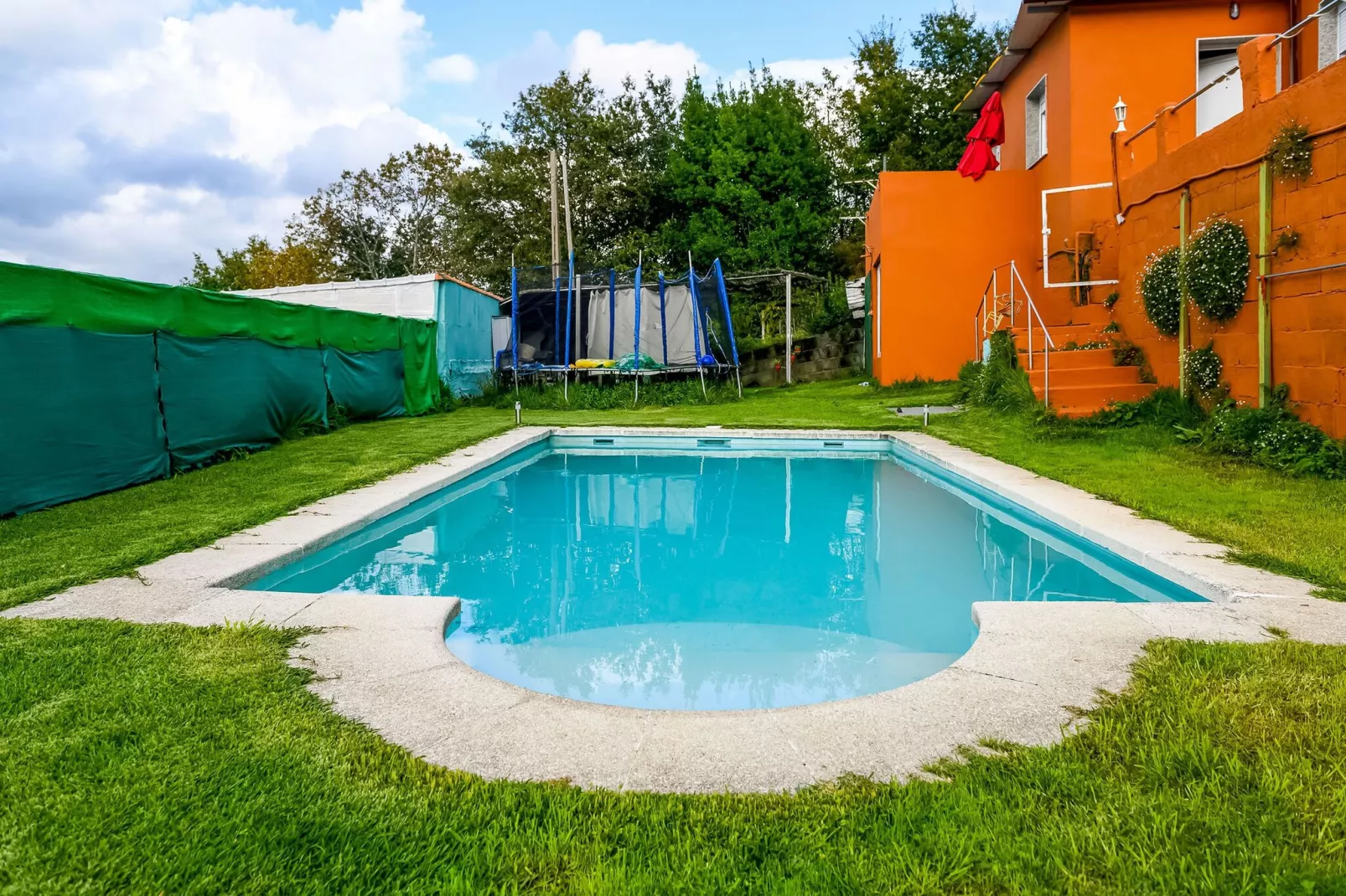 poolofhouse