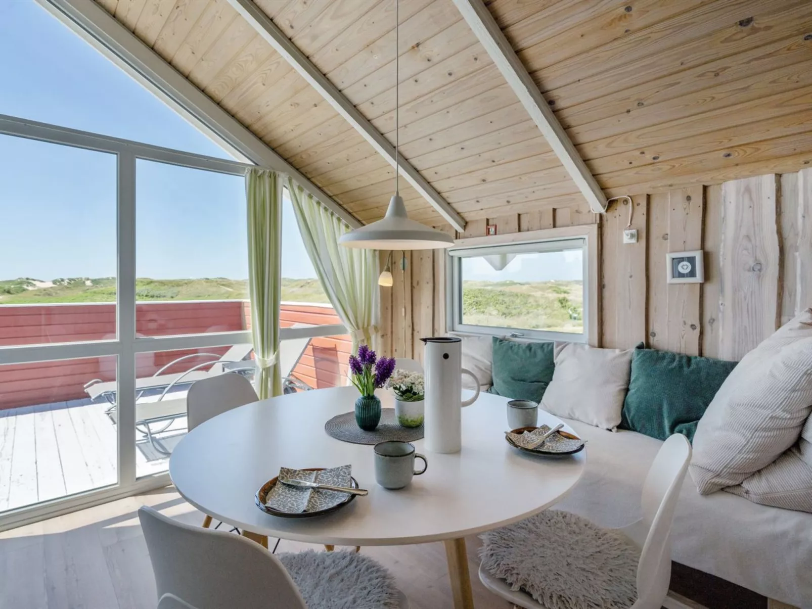 "Betti" - 200m from the sea