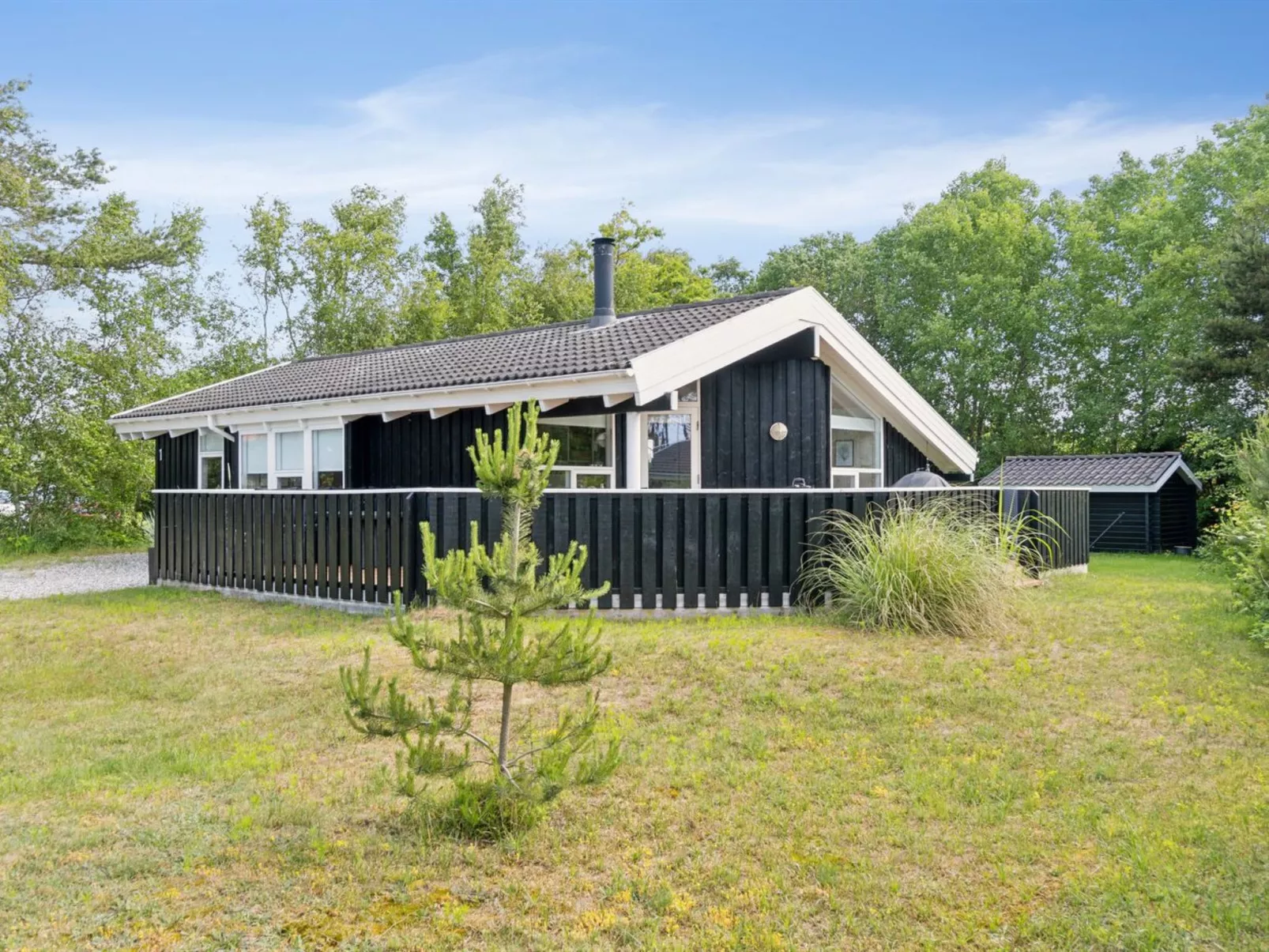 "Alvy" - 200m from the sea-Buiten