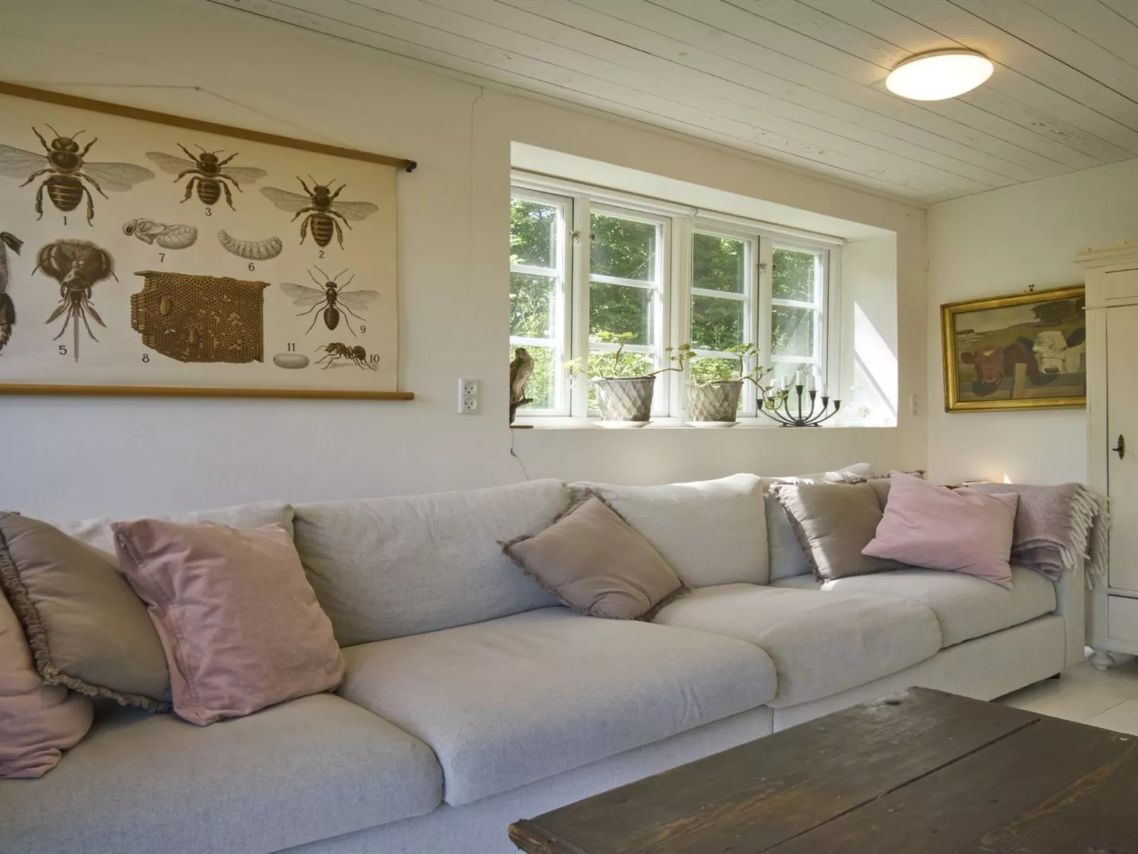 "Merrit" - 250m from the sea-Binnen