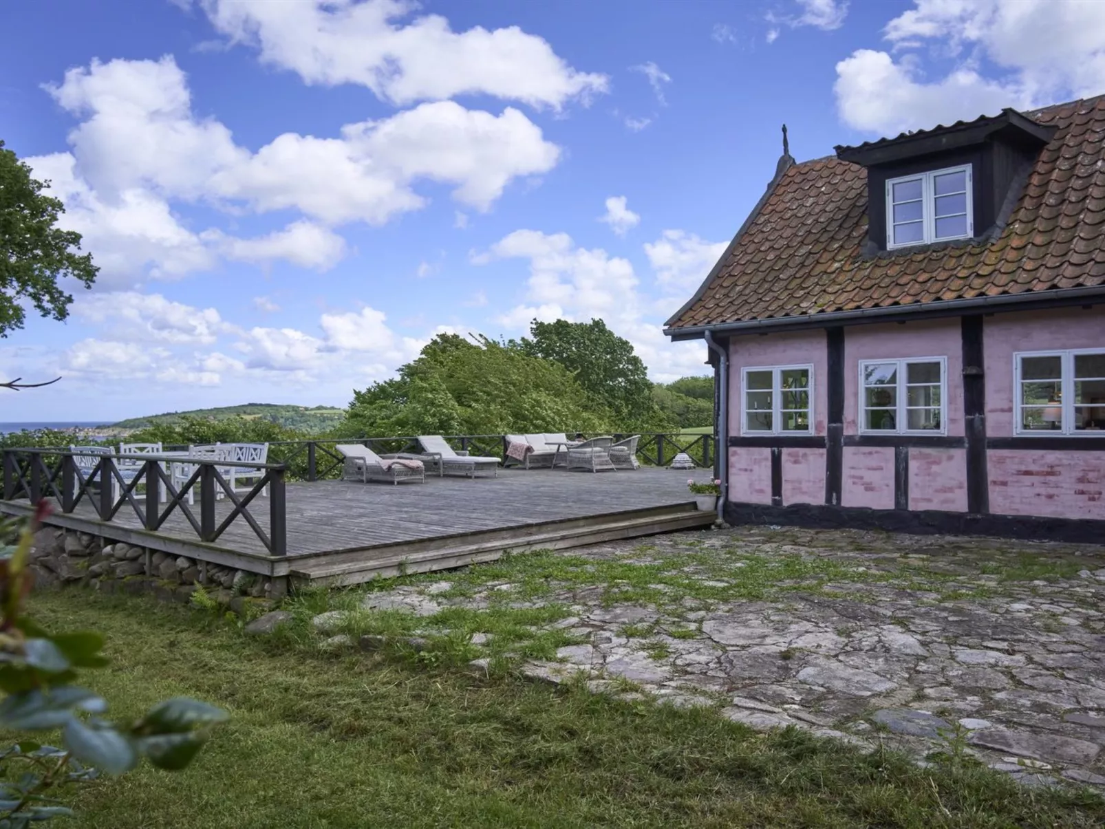 "Merrit" - 250m from the sea-Buiten