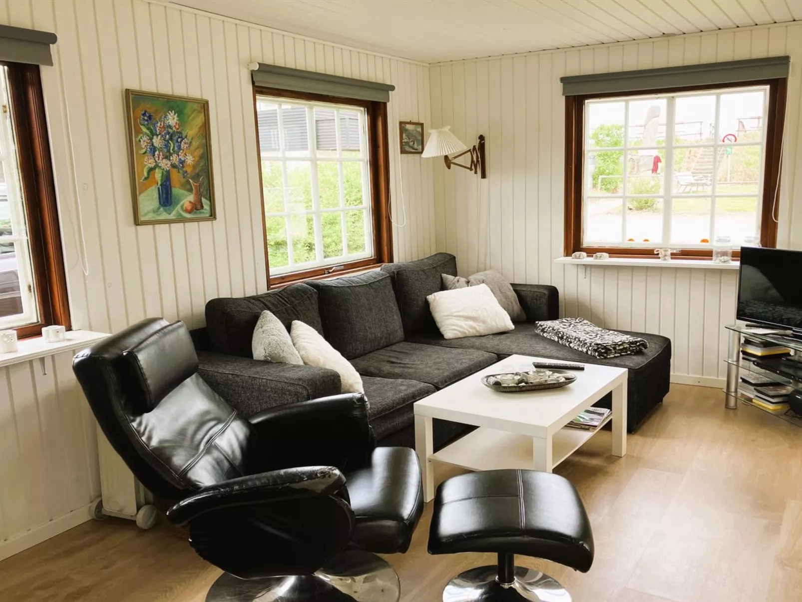 "Neea" - 40m from the sea-Binnen