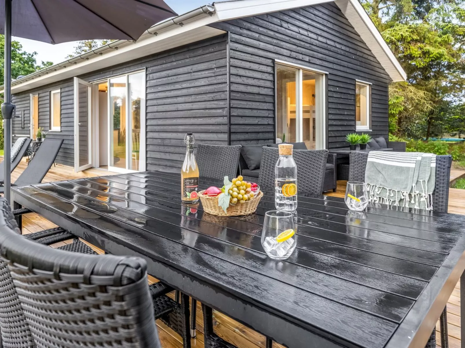 "Nandolf" - 650m from the sea-Buiten