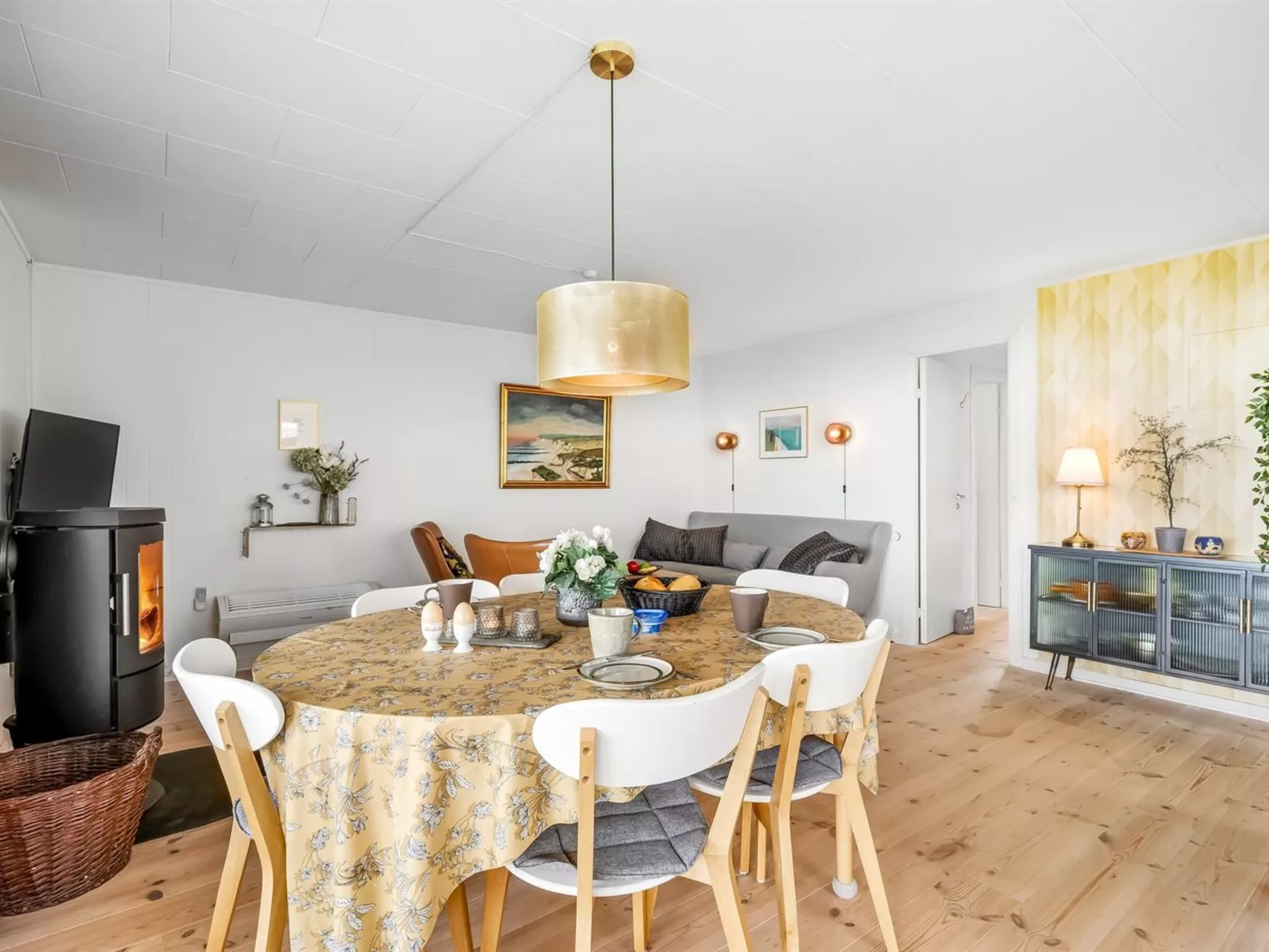 "Villum" - 50m from the sea-Binnen