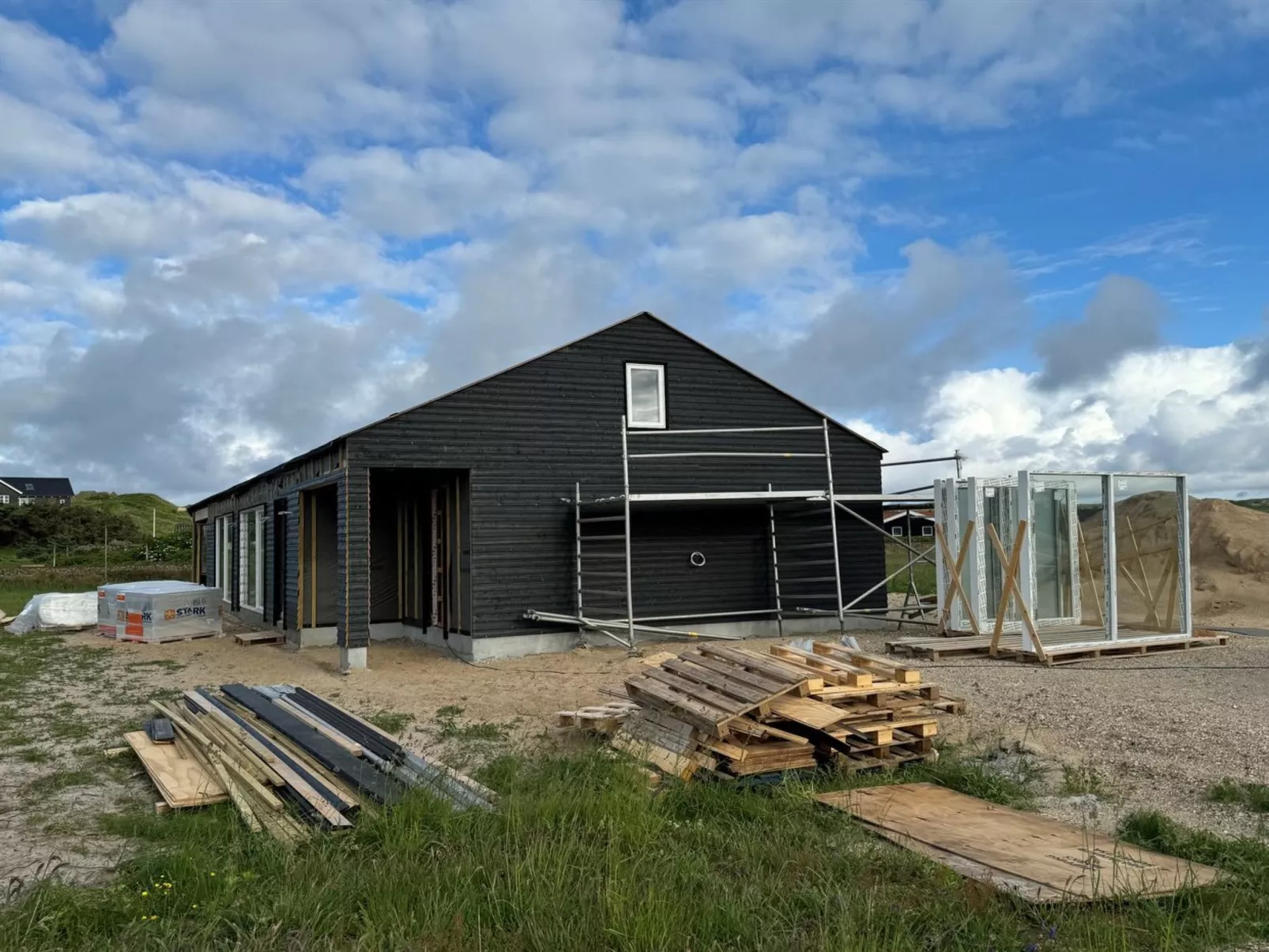 "Dreng" - 300m from the sea
