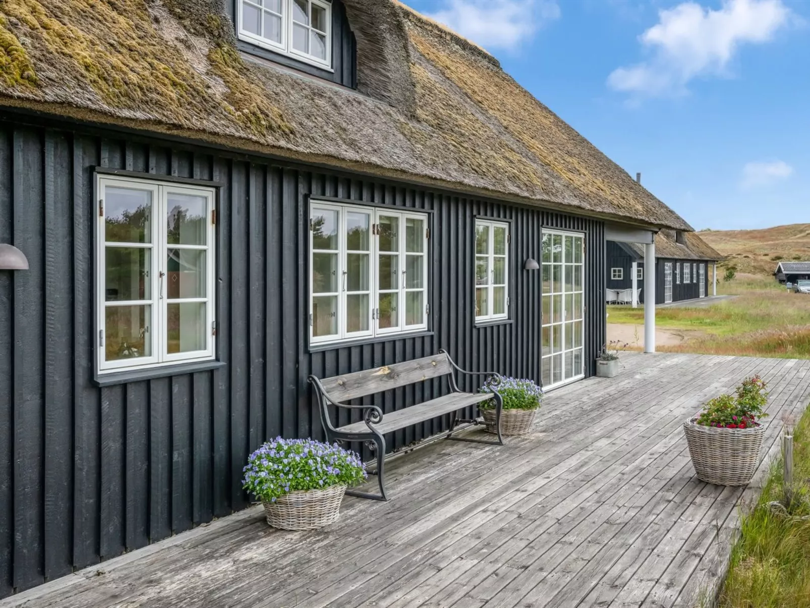 "Helmi" - 1.5km from the sea-Buiten