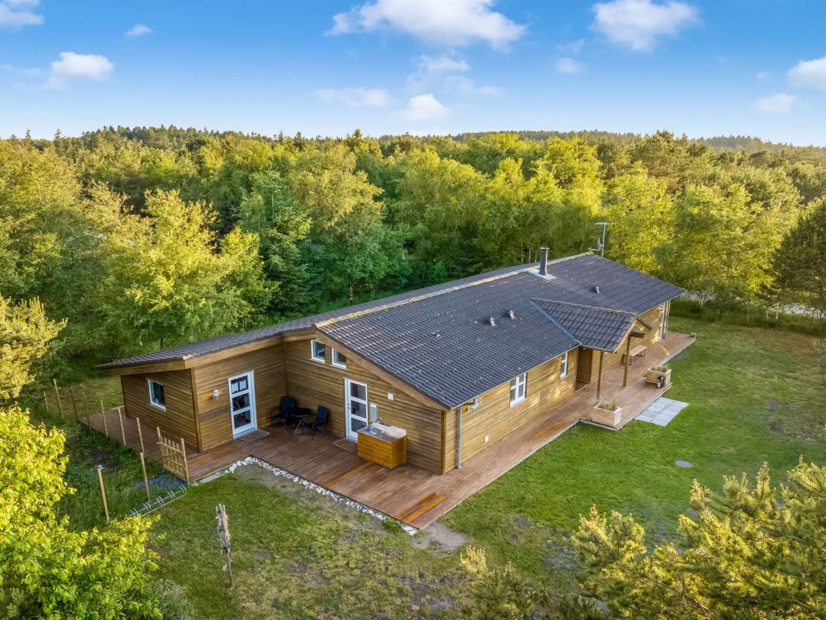 "Zölestine" -  from the sea-Buiten