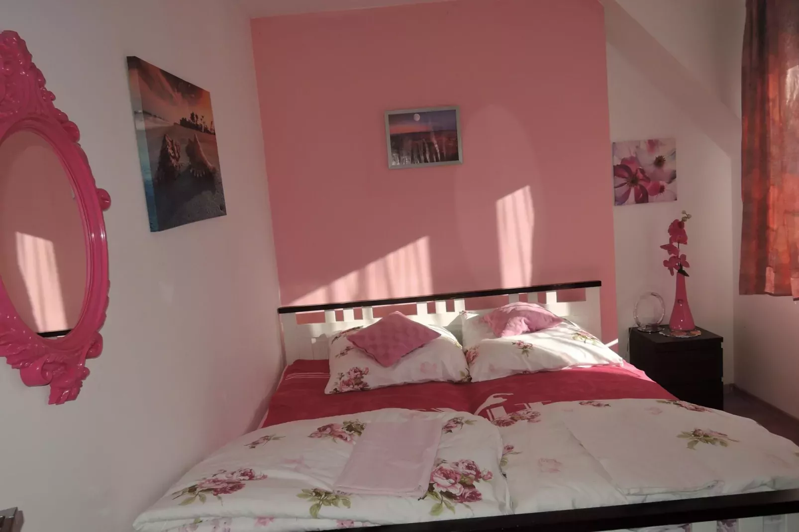 Apartament 4 osobowy różowy
