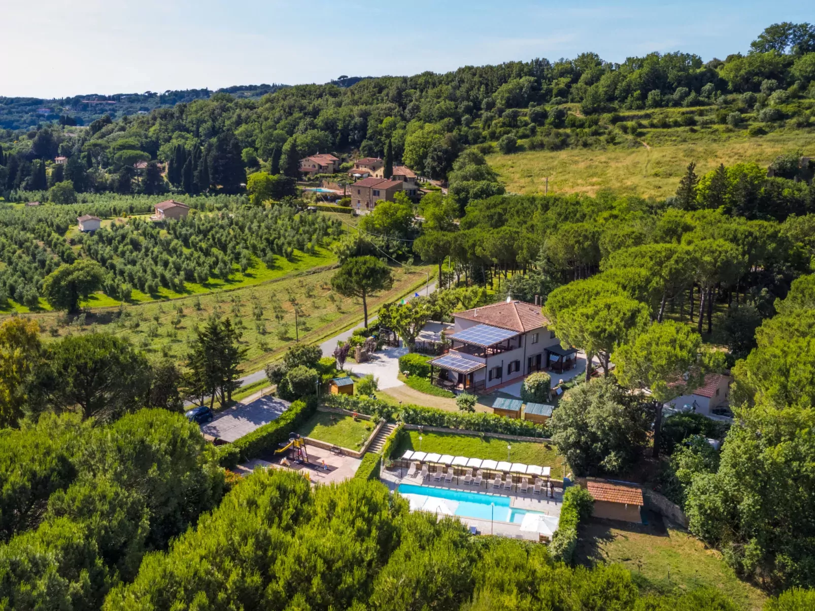 Le Rocche-Buiten
