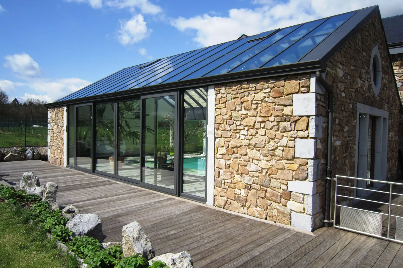 Thermes Oppidum-Buitenkant zomer