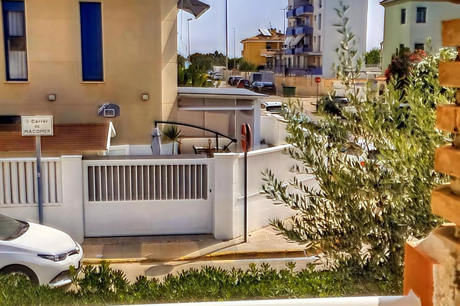 Ático Duplex ESTE Oliva-Buitenkant zomer