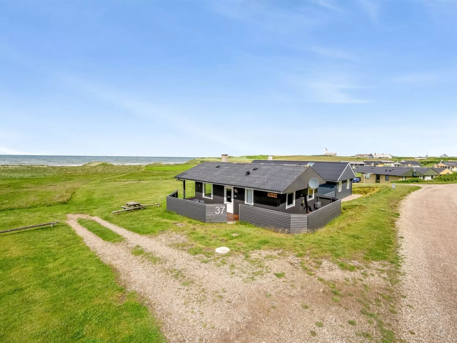 "Villum" - 50m from the sea-Buiten