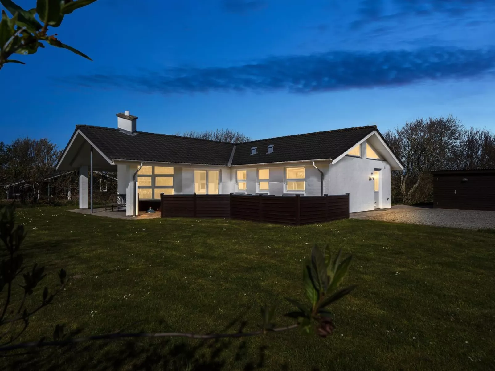 "Ljuba" - 1.3km from the sea-Buiten