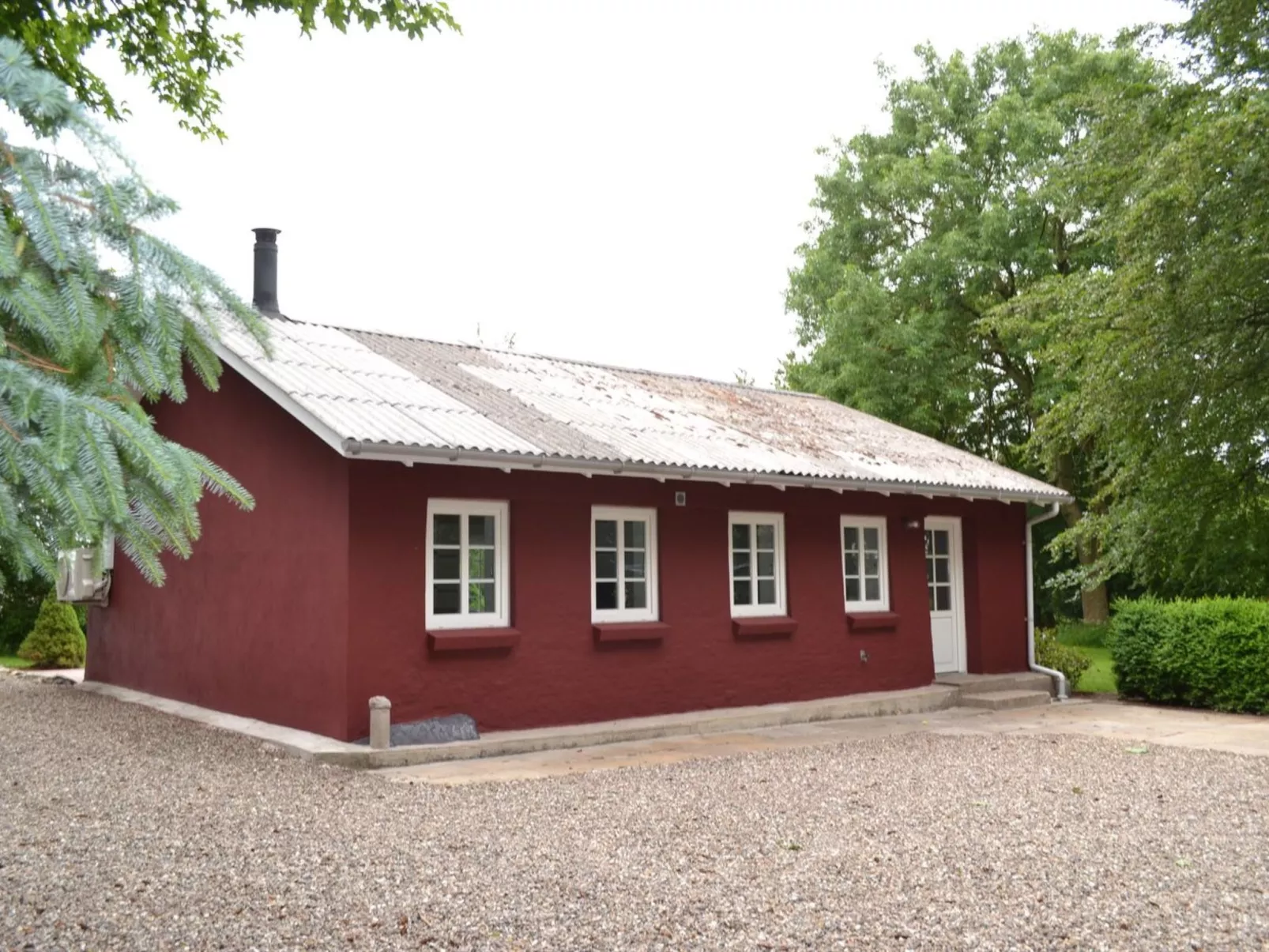 "Saran" - 30km from the sea-Buiten