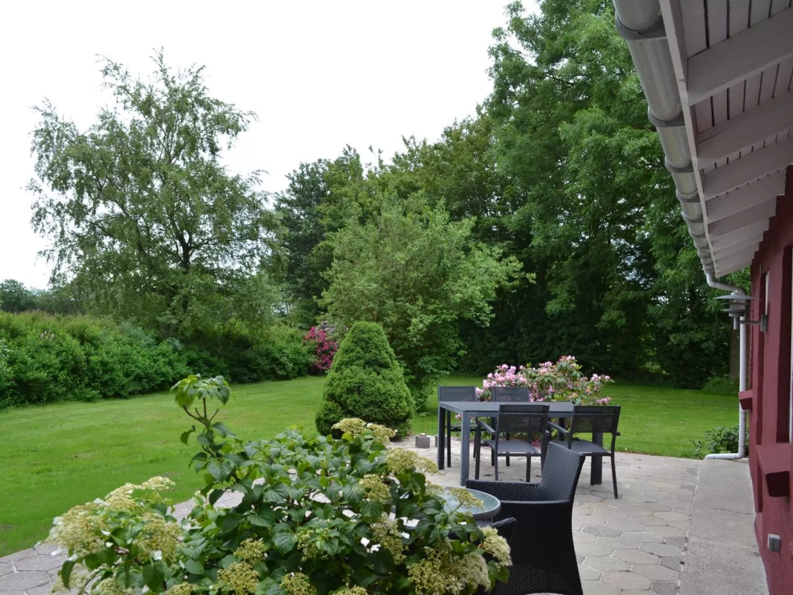 "Saran" - 30km from the sea-Buiten