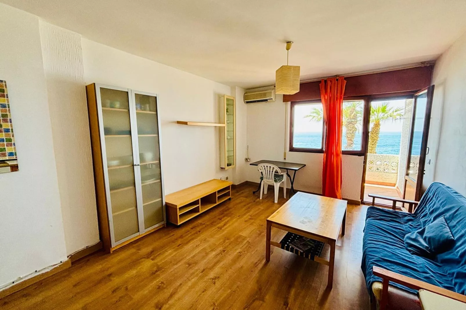 Apartamento Reina Sofía Primera linea de playa