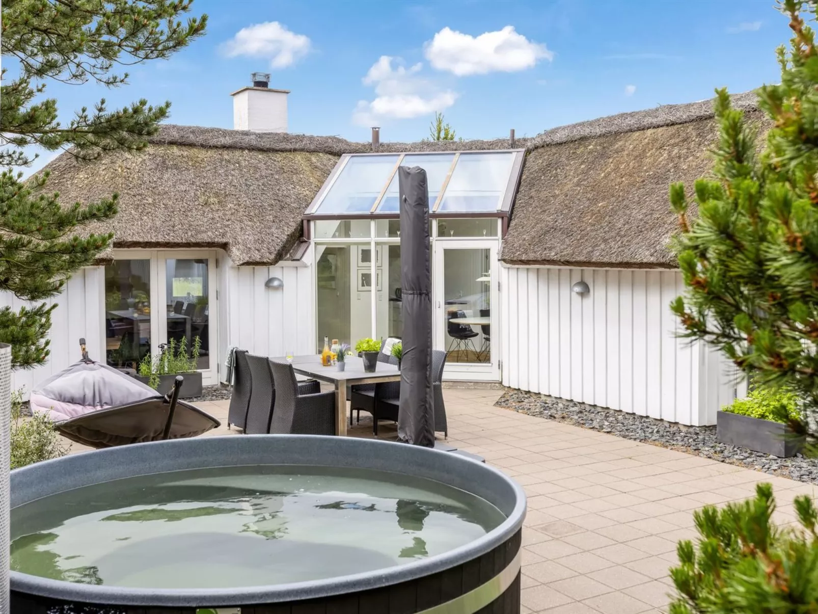 "Pihla" - 1.1km from the sea-Binnen