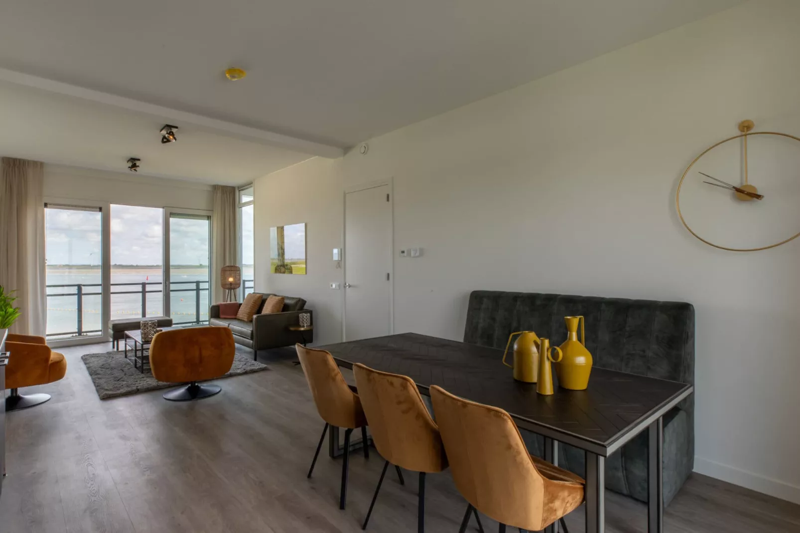 Luxe appartement Vista Maris - Havenweg 8-38  Sint-Annaland-Eetkamer