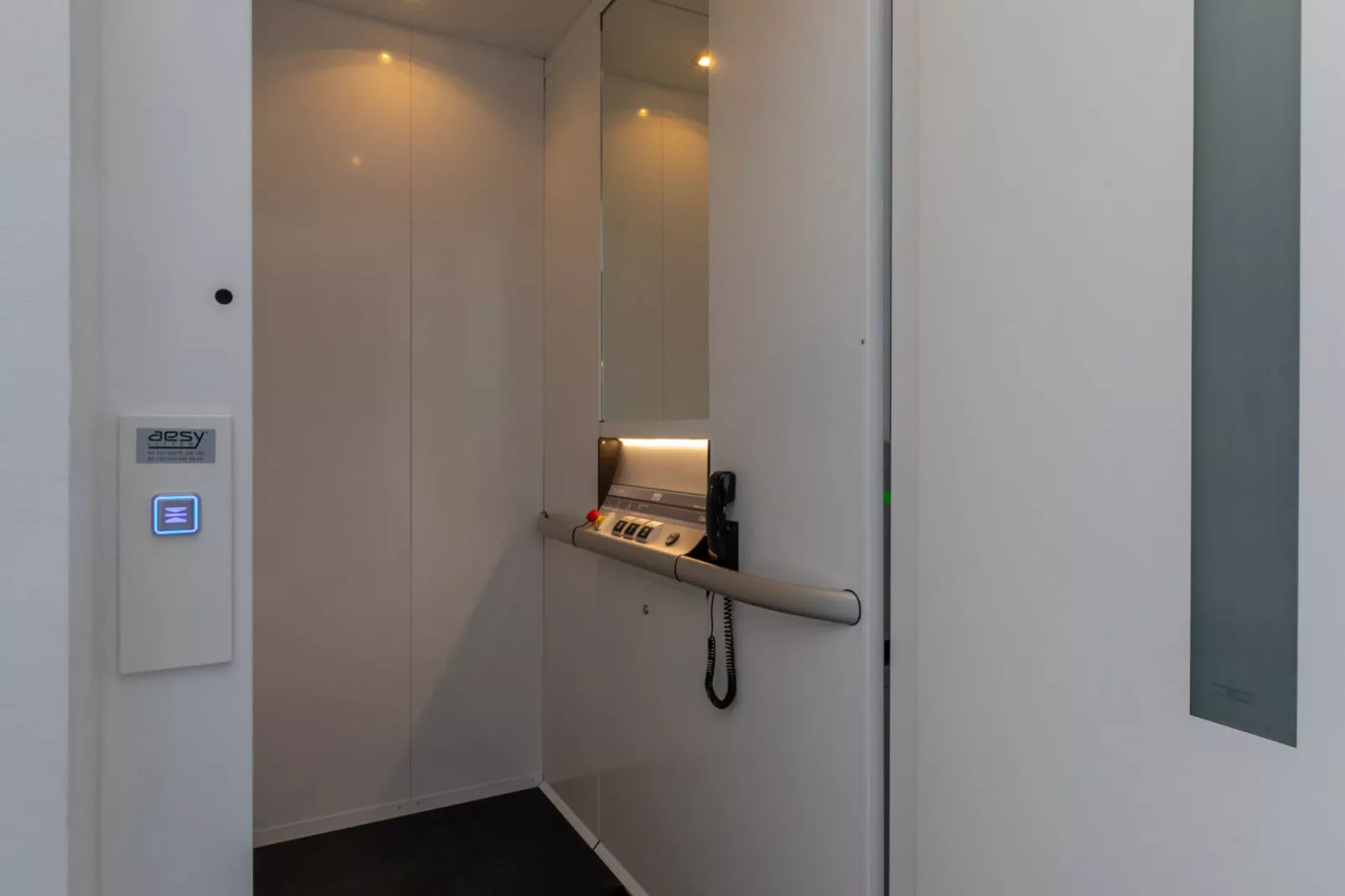 Luxe appartement Vista Maris - Havenweg 8-38  Sint-Annaland-Hal-ontvangst