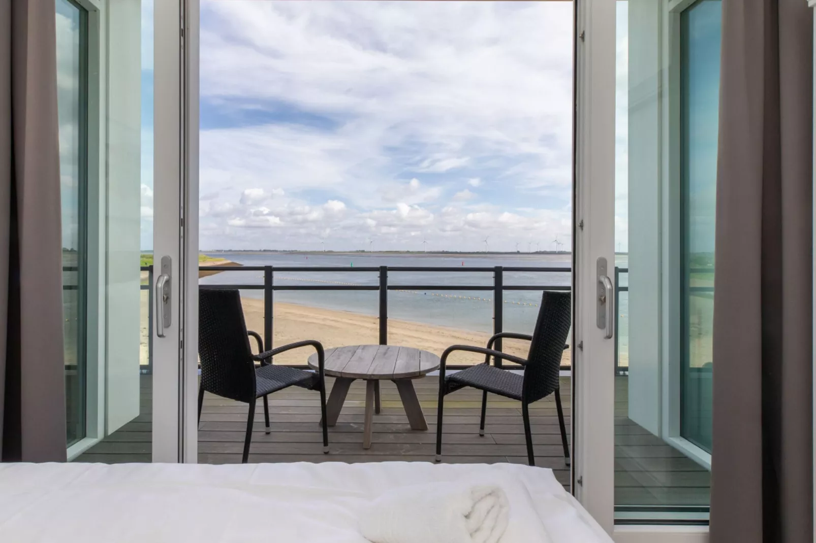 Luxe appartement Vista Maris - Havenweg 8-38  Sint-Annaland-Terrasbalkon
